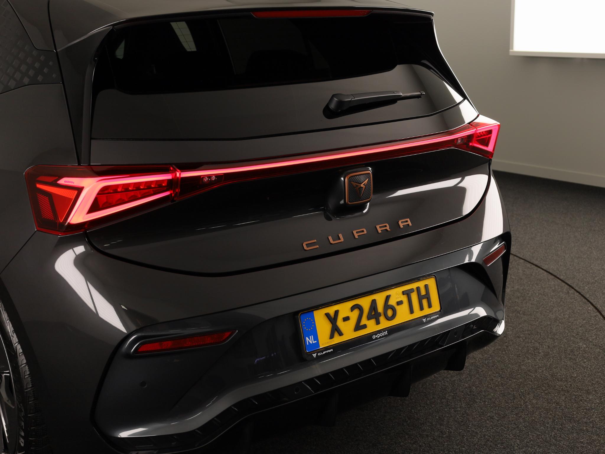 Foto van Cupra Born 150 KW 58/62 KWH