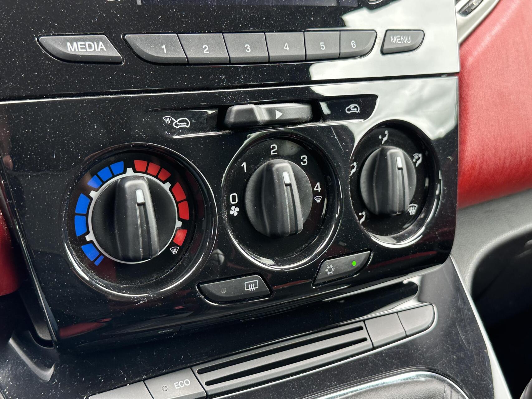 Foto van Lancia Ypsilon