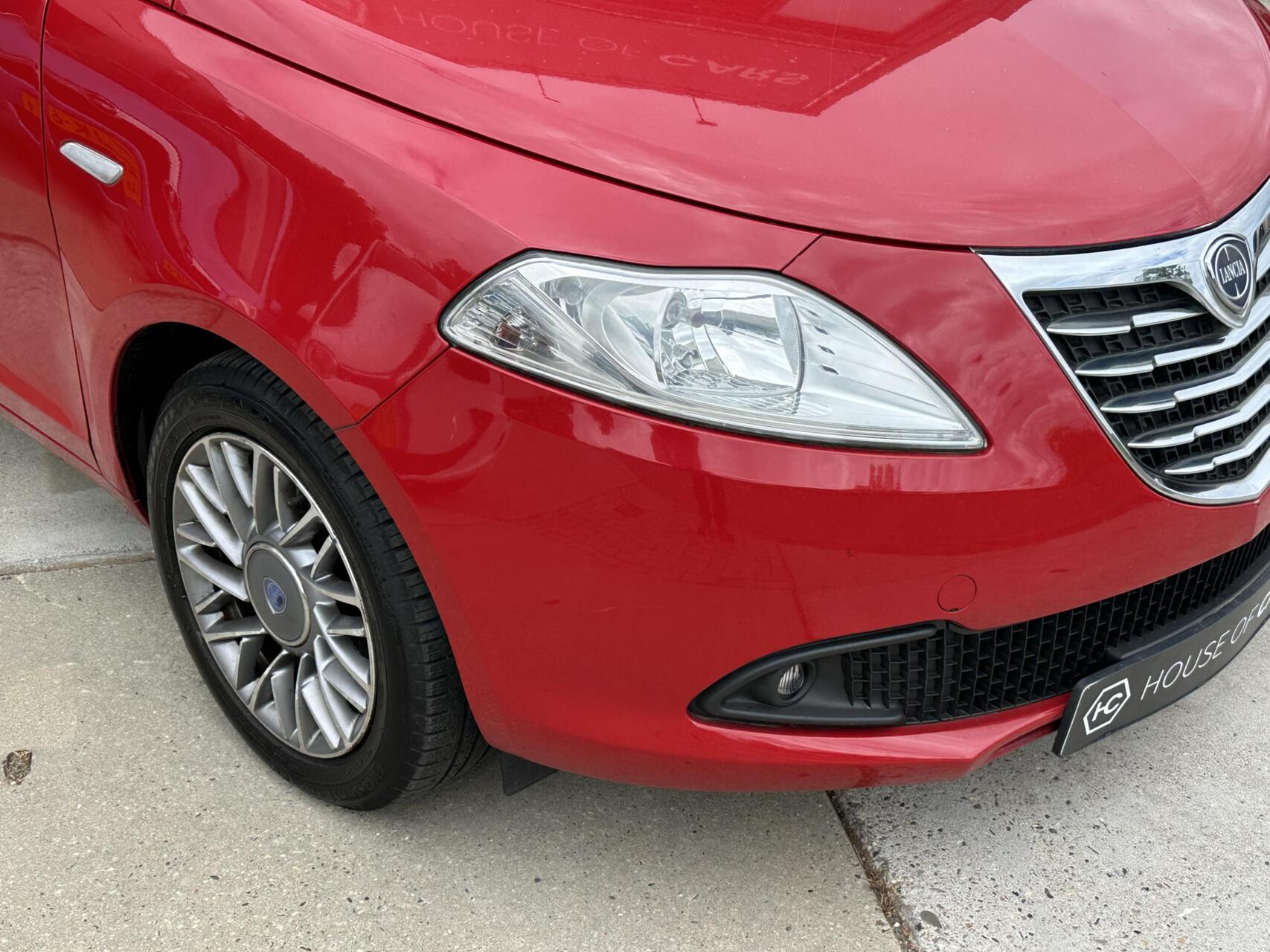 Foto van Lancia Ypsilon