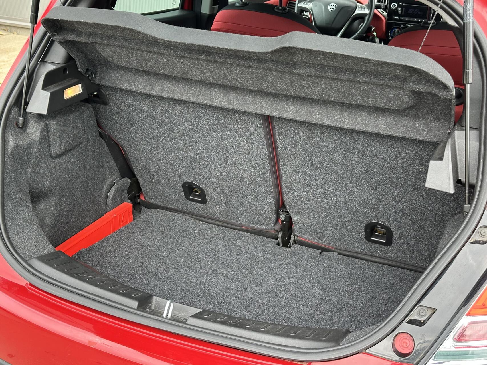 Foto van Lancia Ypsilon