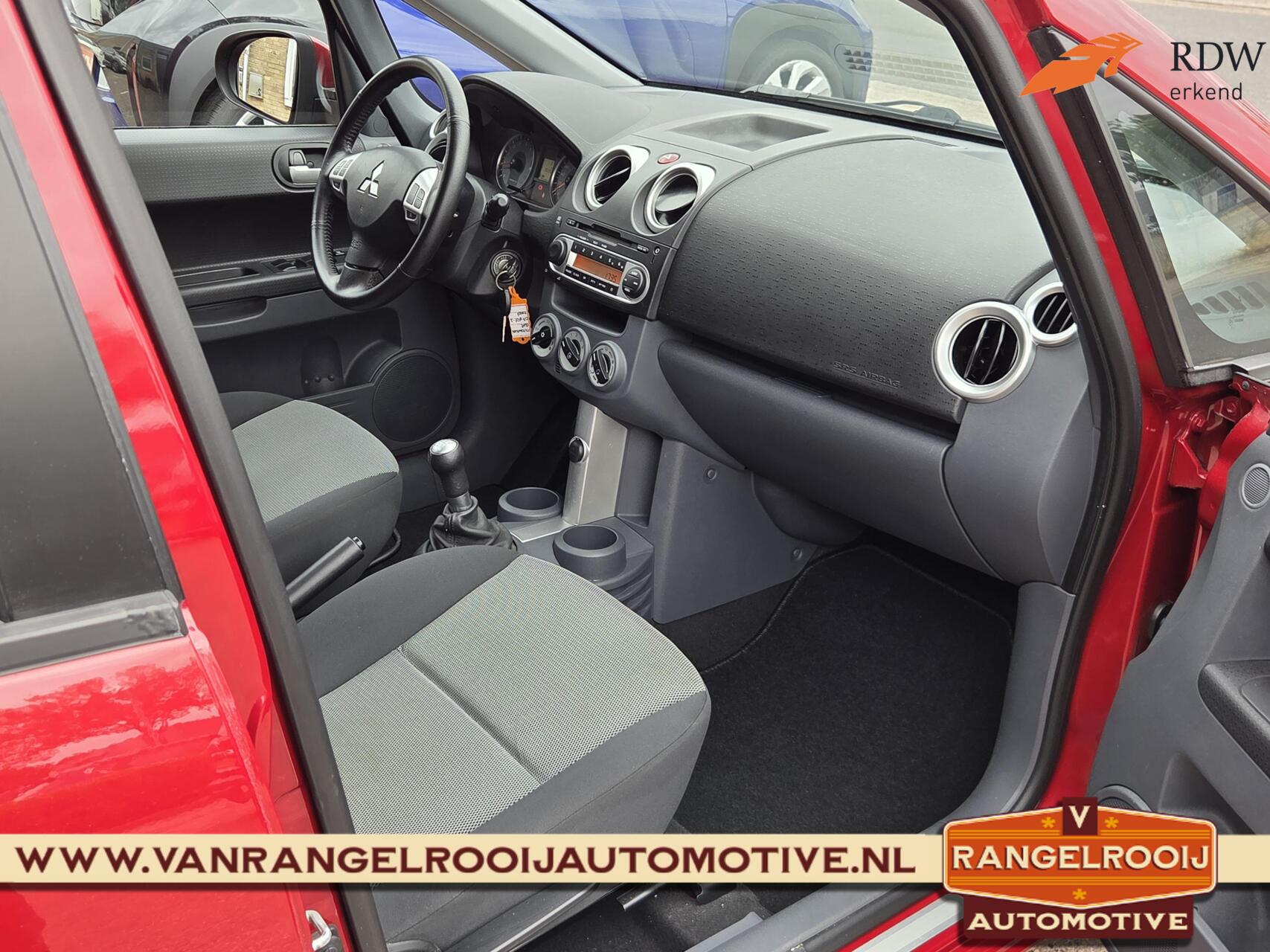 Foto van Mitsubishi Mitsubishi Colt