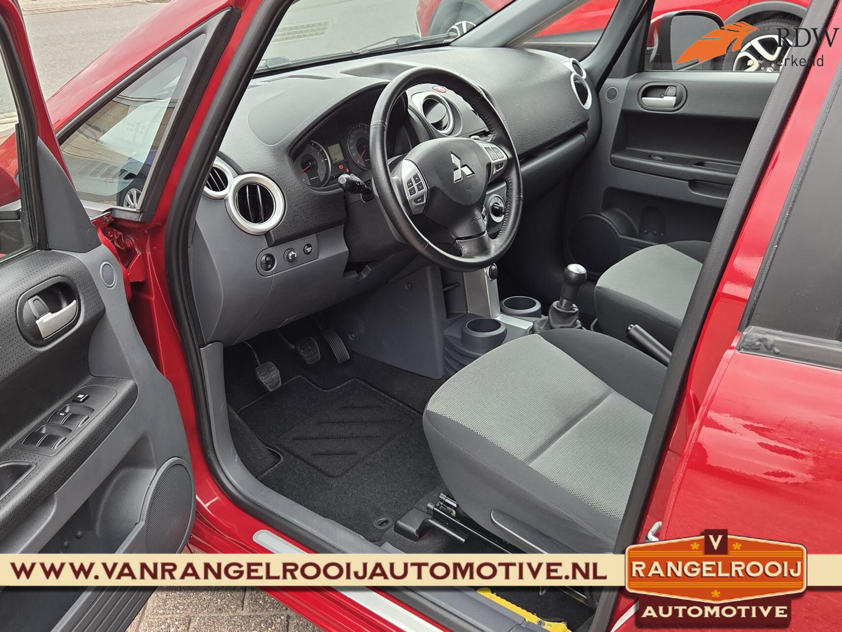 Foto van Mitsubishi Mitsubishi Colt