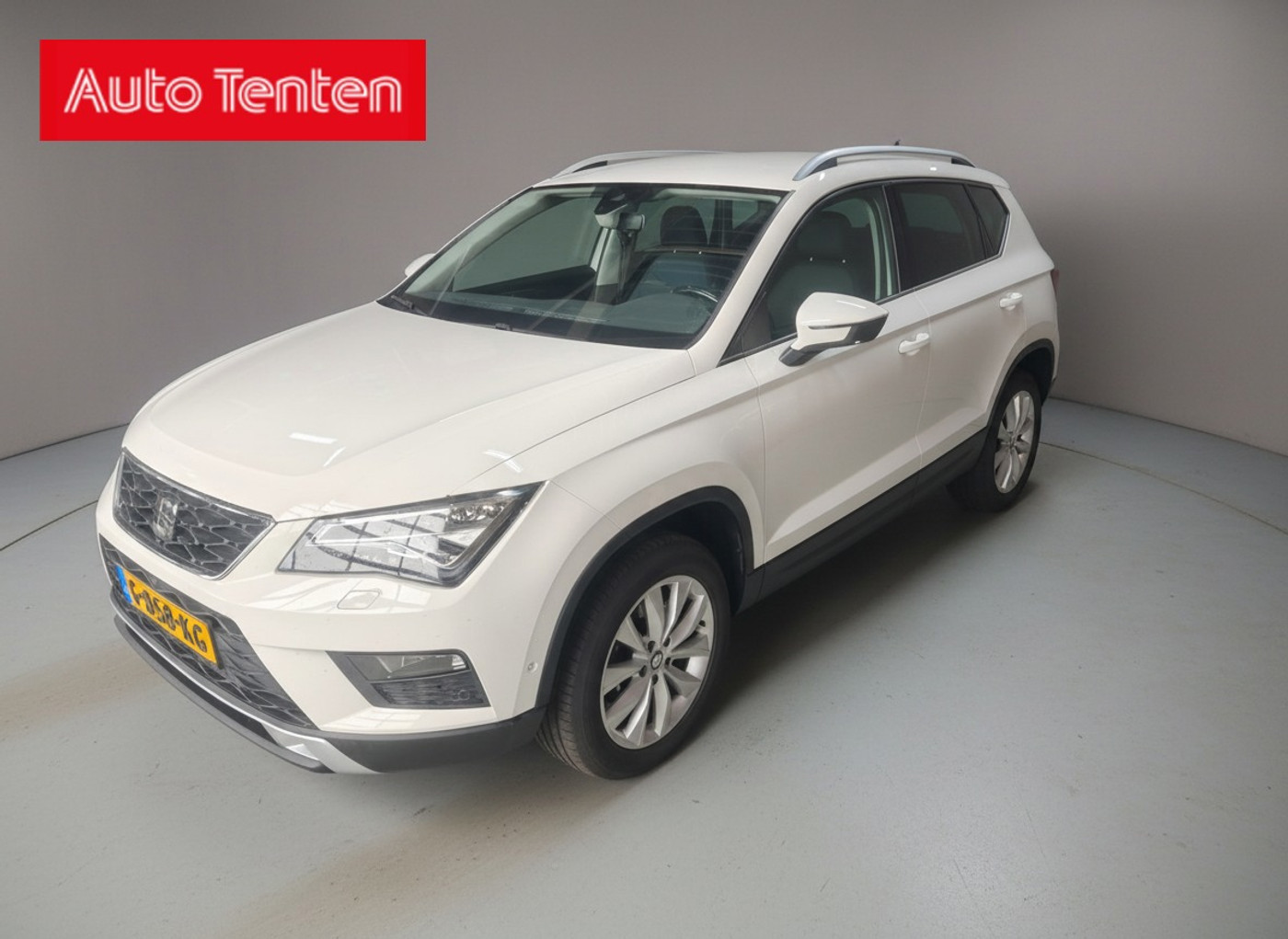 Seat Ateca 1.4 EcoTSI Style, Clima, ACC, Camera, PDC, Keyless, NAP 2017 - voorkant