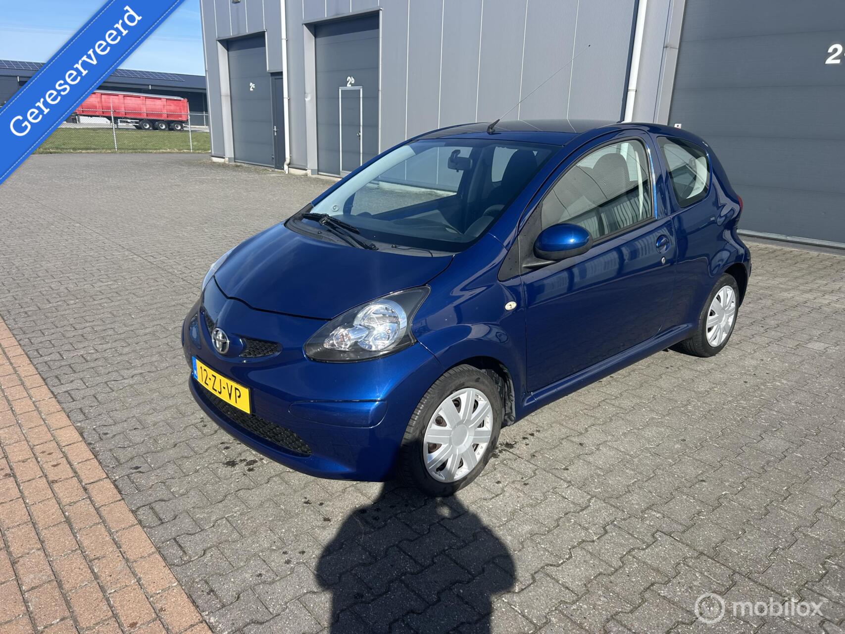 Toyota Toyota Aygo 1.0-12V + nette auto apk NW 5-3-2027 2008 - voorkant