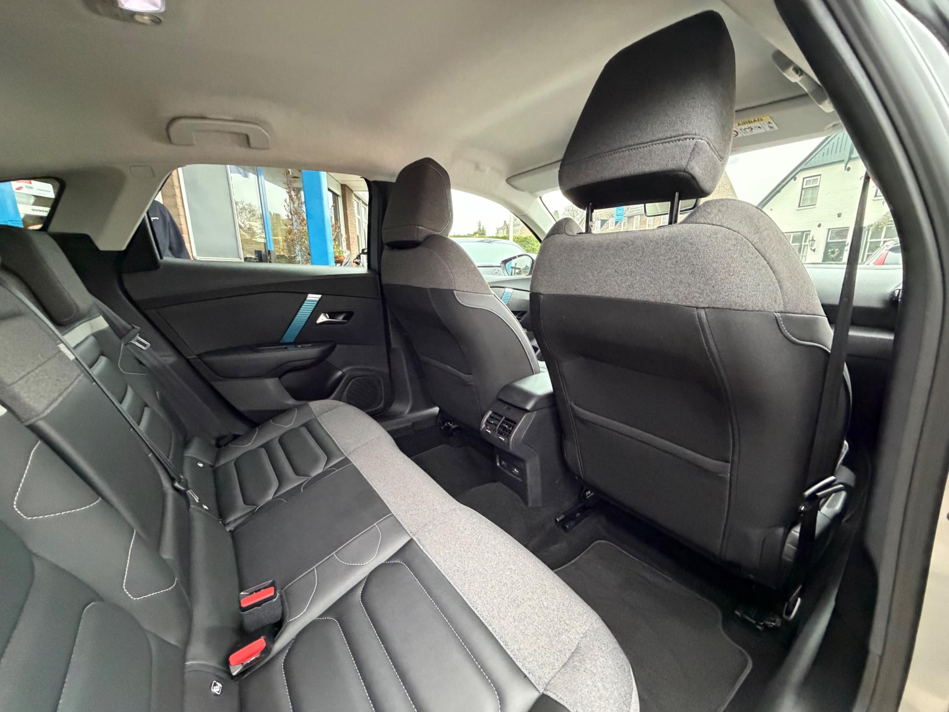 Foto van Citroen E-c4