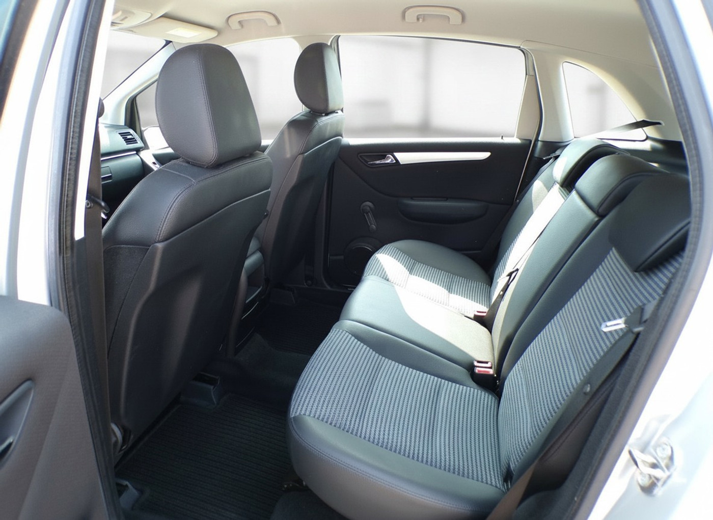 Foto van Mercedes-Benz B 170