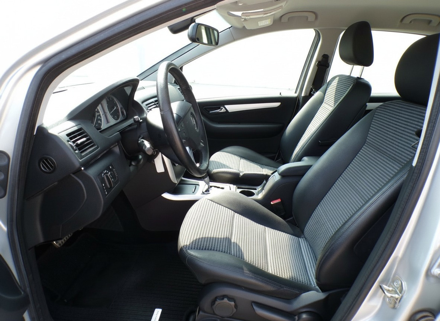 Foto van Mercedes-Benz B 170