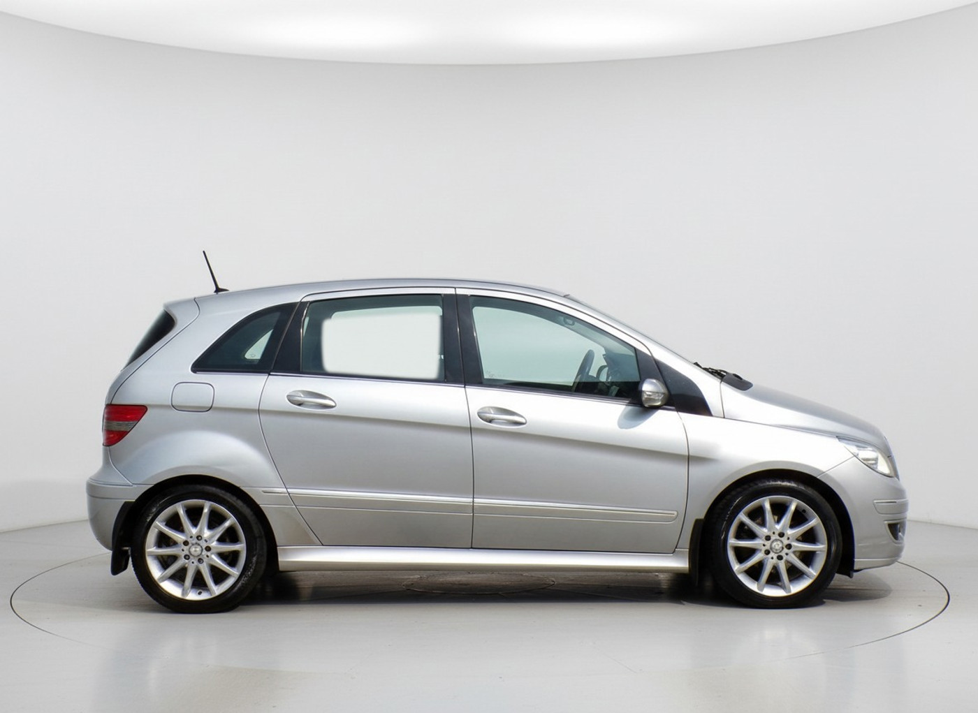 Foto van Mercedes-Benz B 170