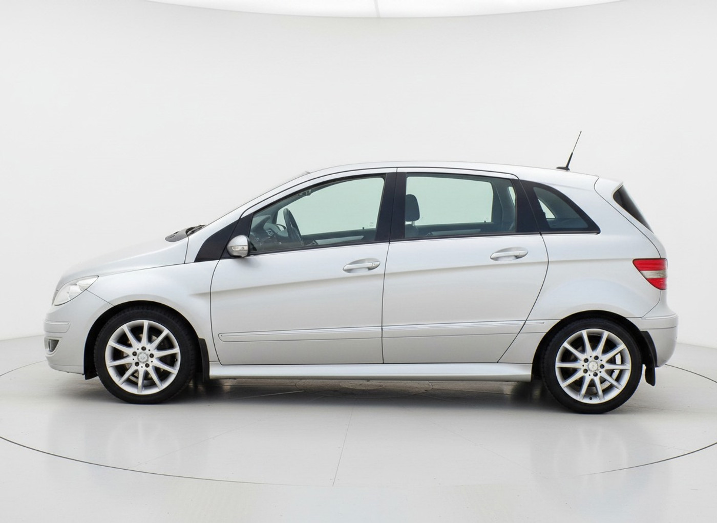 Foto van Mercedes-Benz B 170