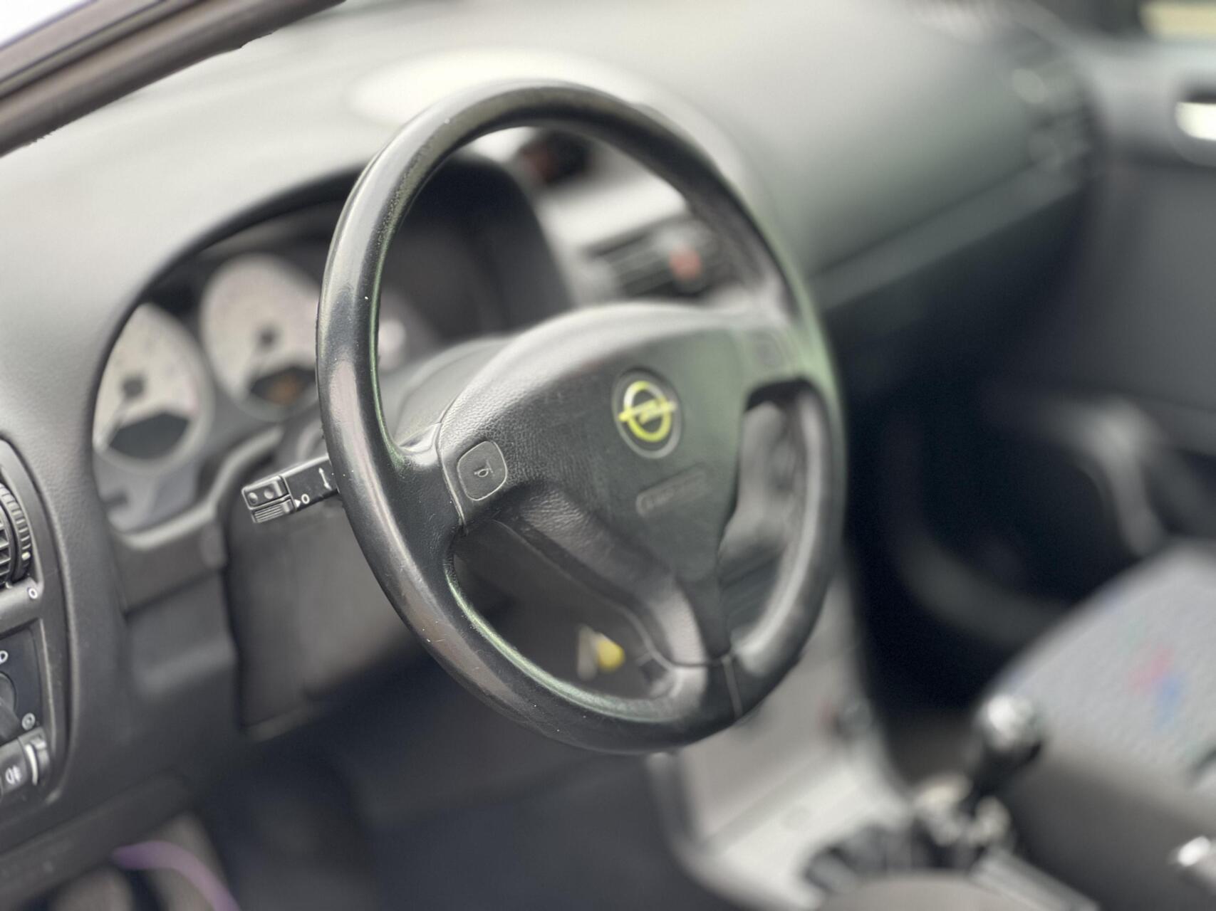 Foto van Opel Astra-g-coupe