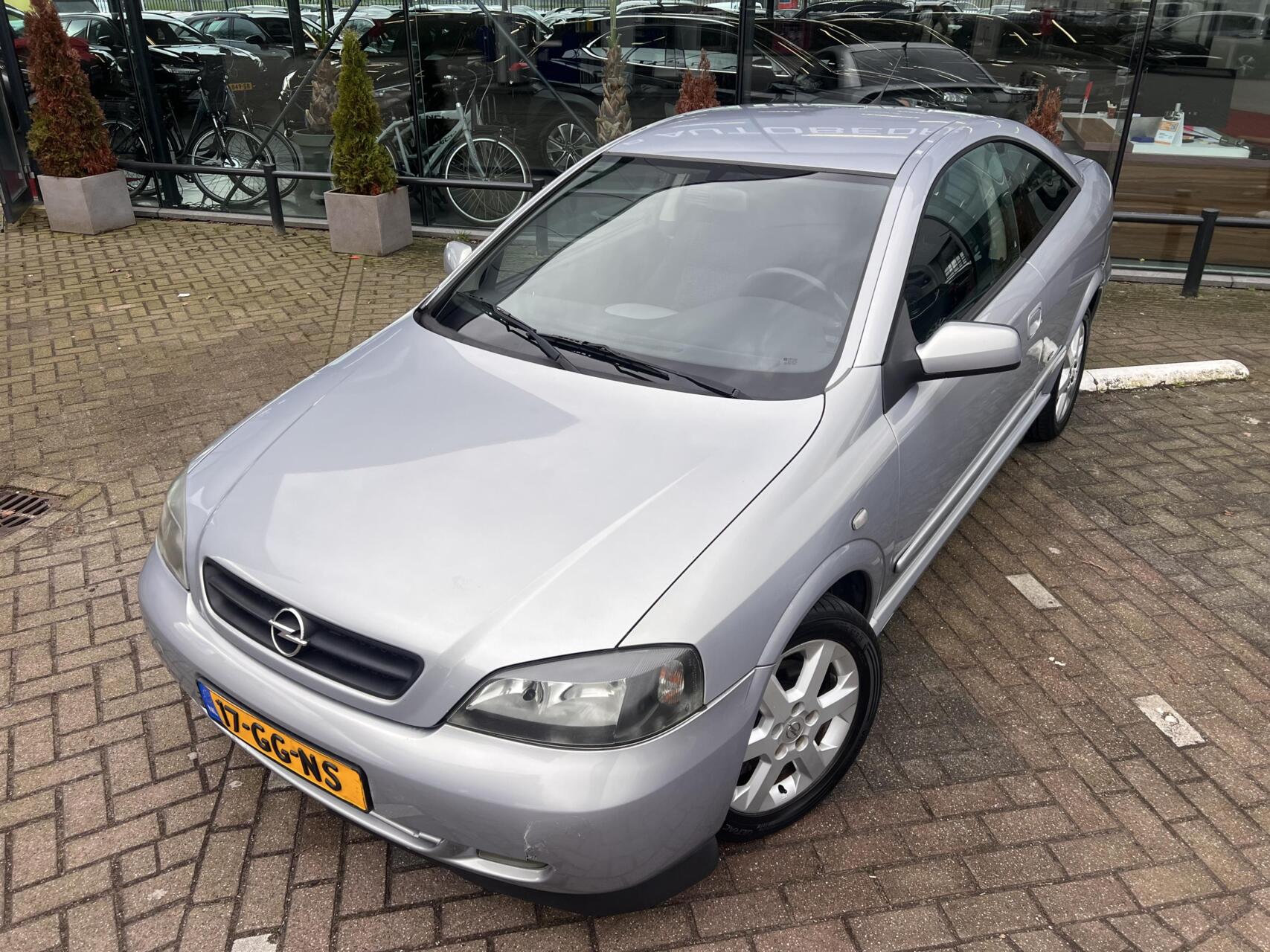 Foto van Opel Astra-g-coupe