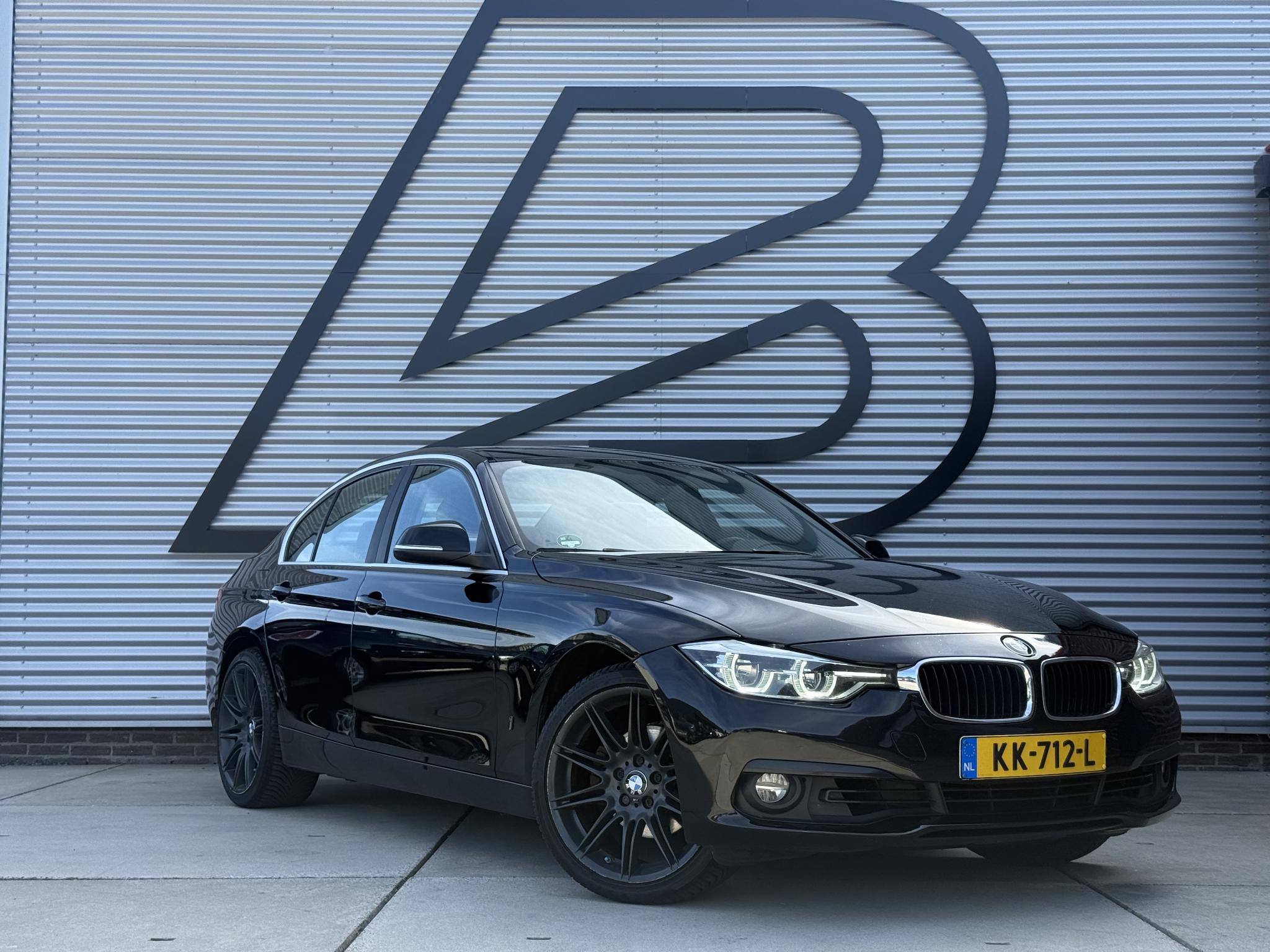 Foto van BMW 330e Iperformance