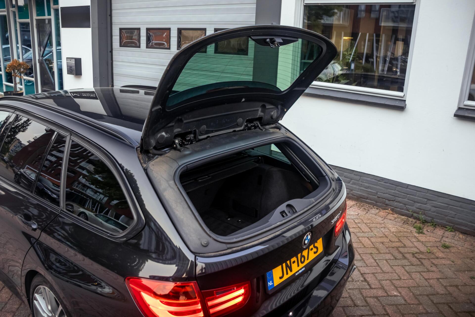 Foto van BMW 320i