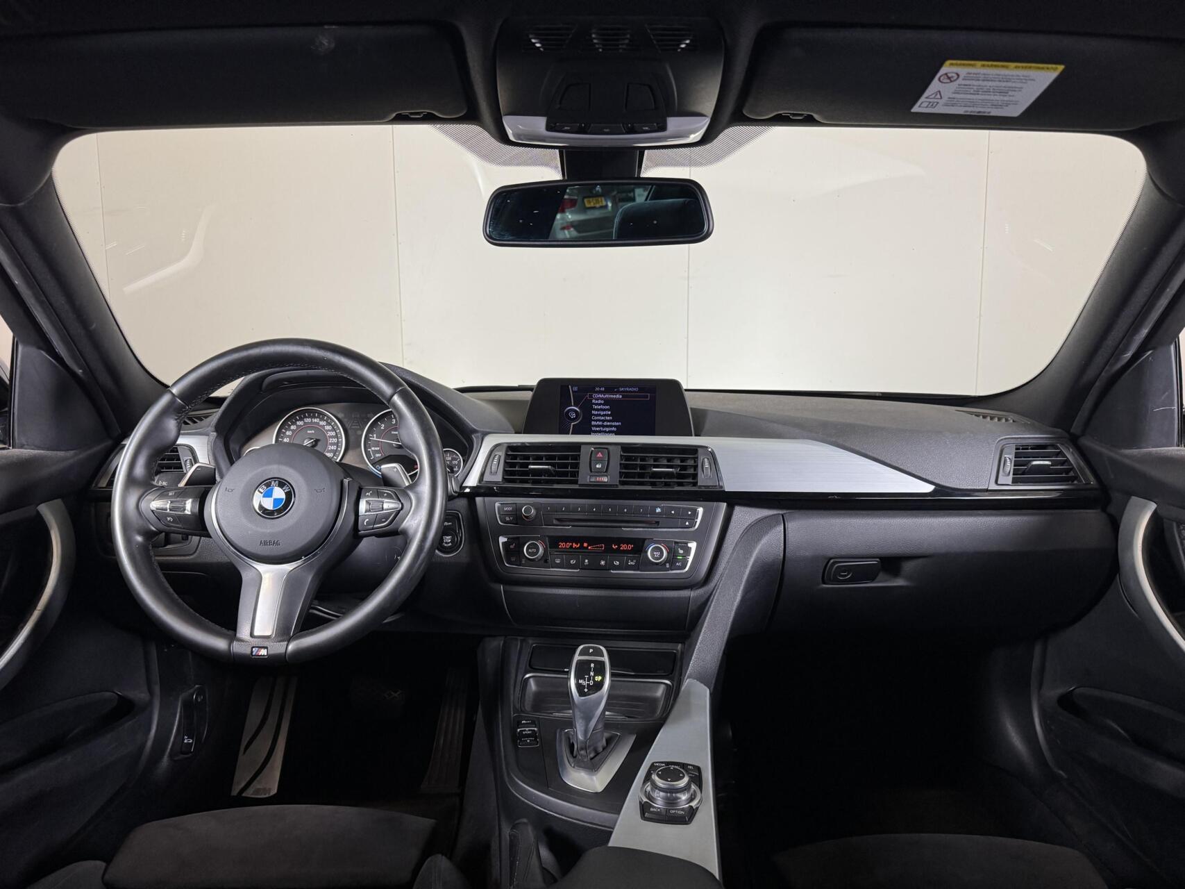 Foto van BMW 320i