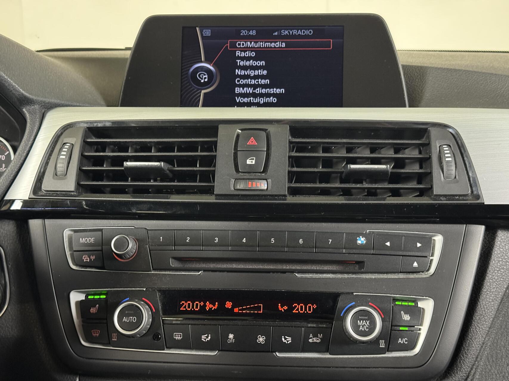 Foto van BMW 320i