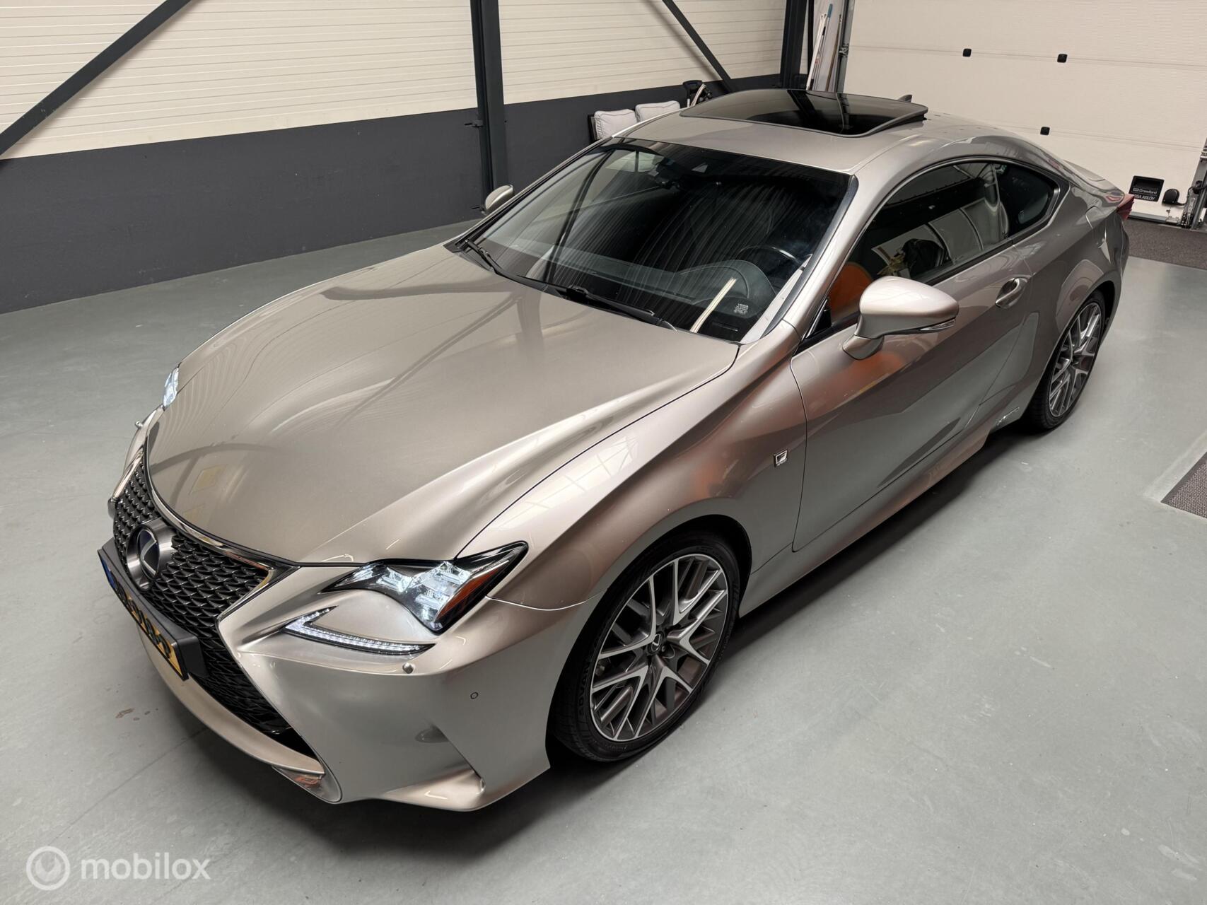 Foto van Lexus Lexus Rc300h