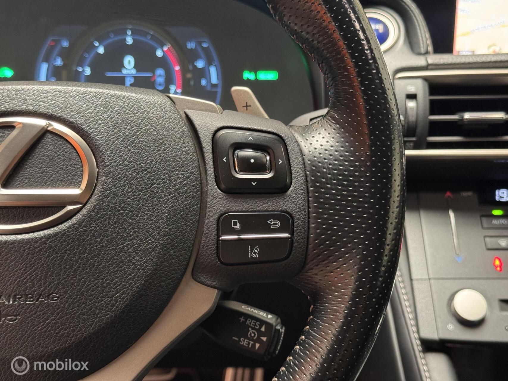 Foto van Lexus Lexus Rc300h