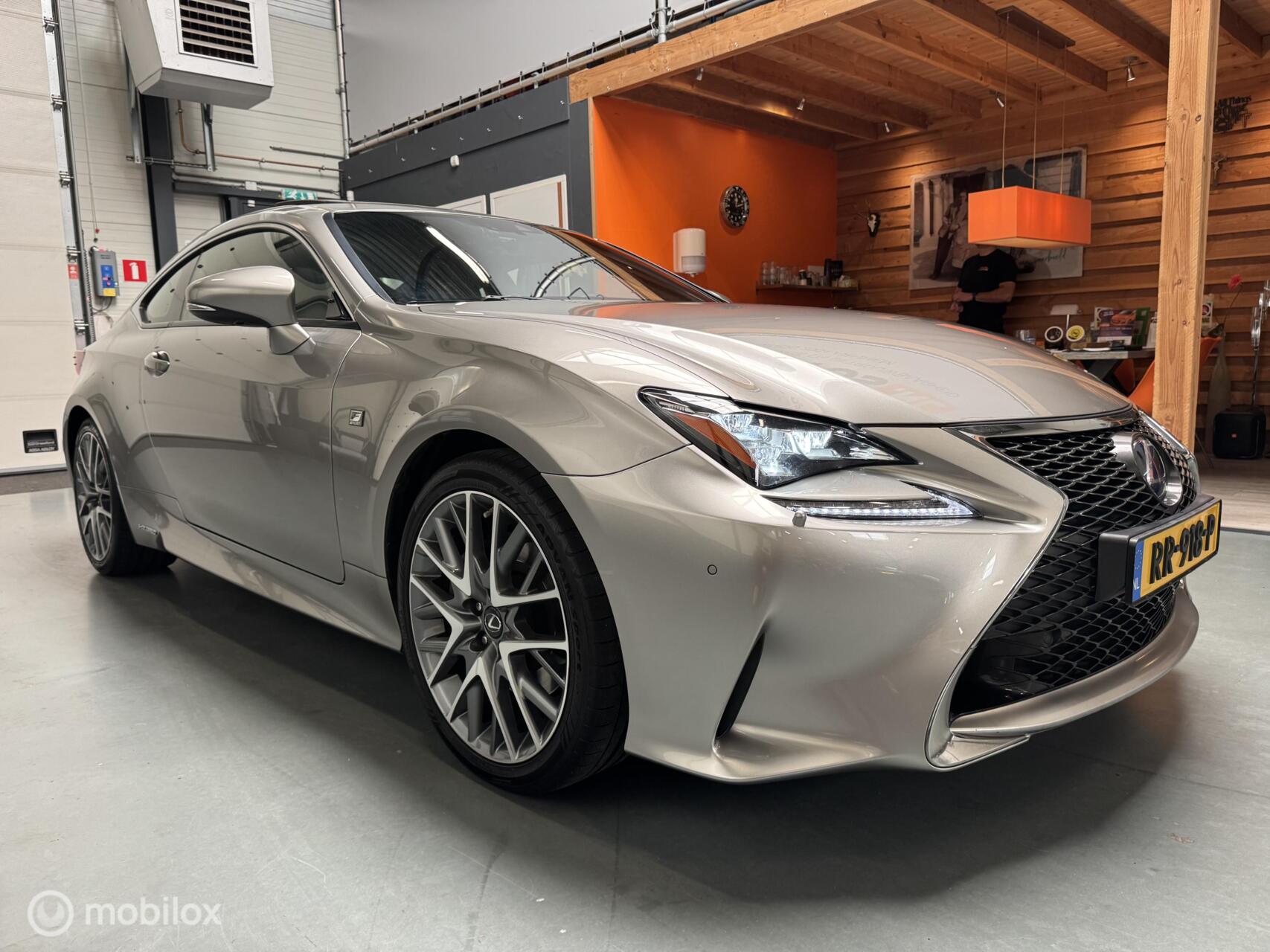 Foto van Lexus Lexus Rc300h