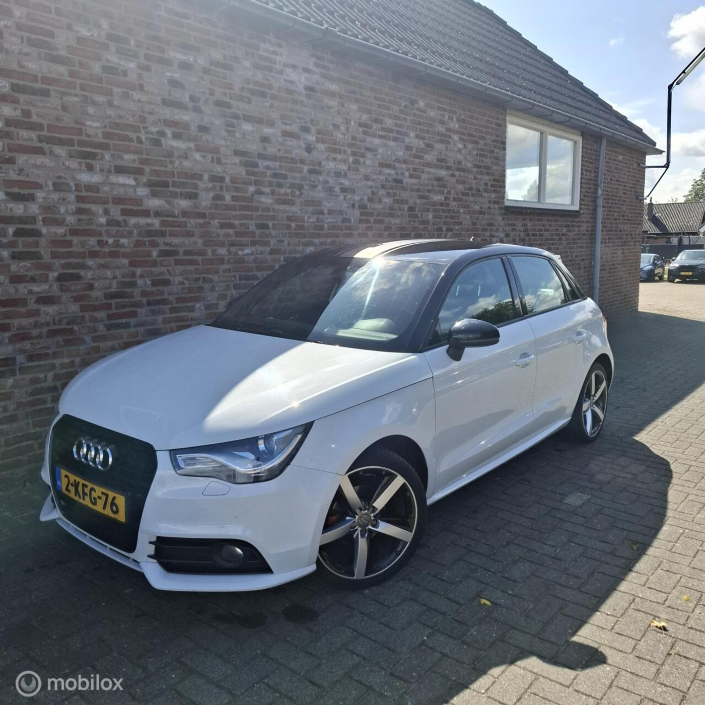 Audi A1 Sportback 1.2 TFSI Attraction 2013 - voorkant