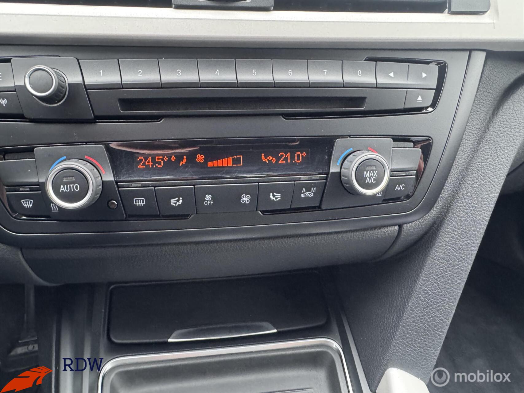 Foto van BMW 320i