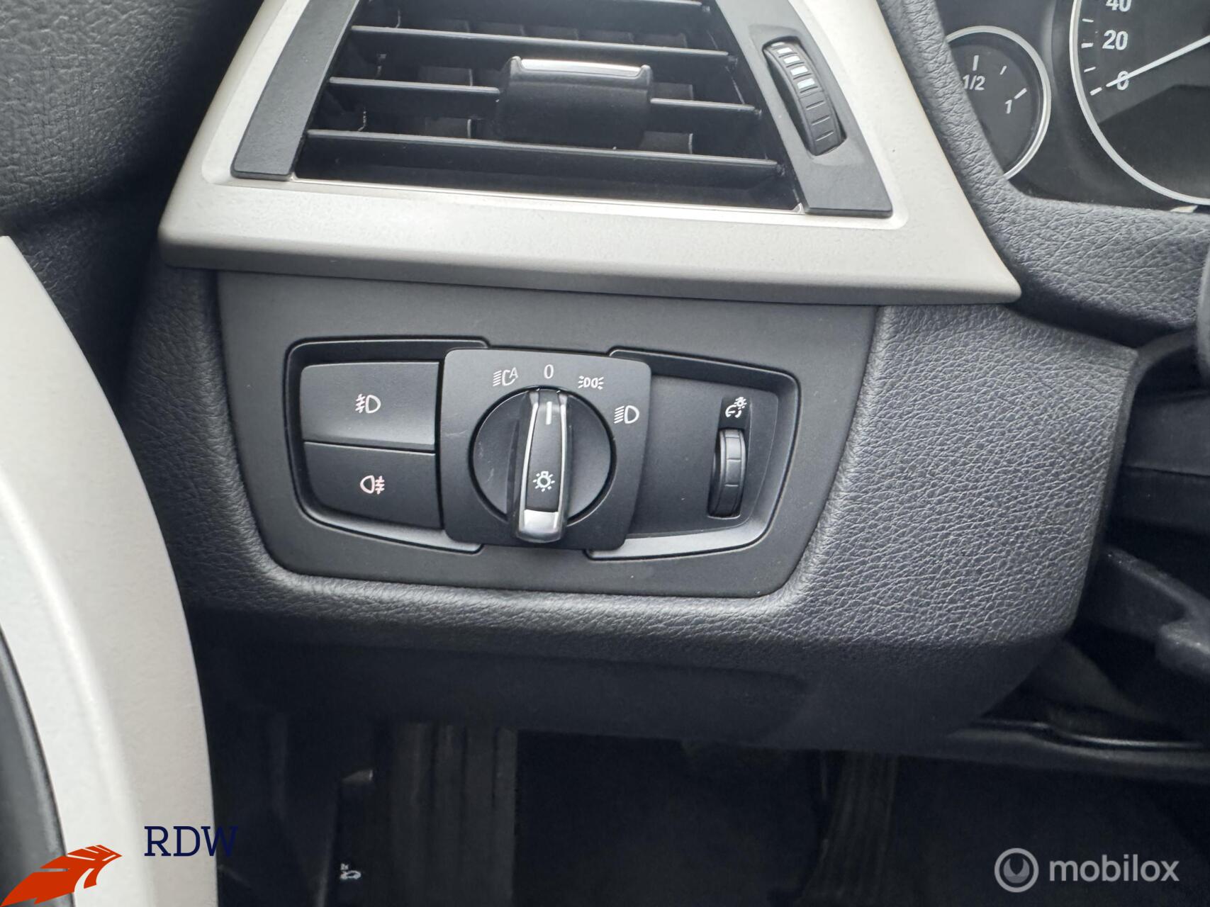 Foto van BMW 320i