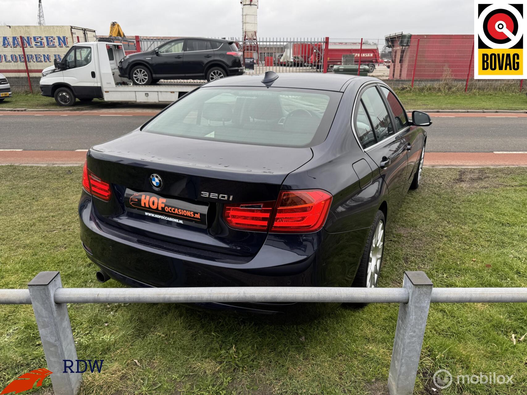 Foto van BMW 320i