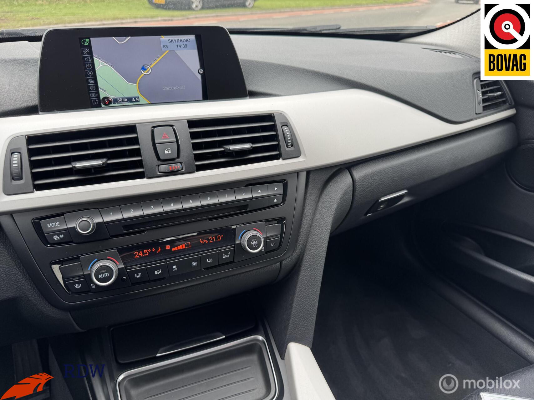 Foto van BMW 320i