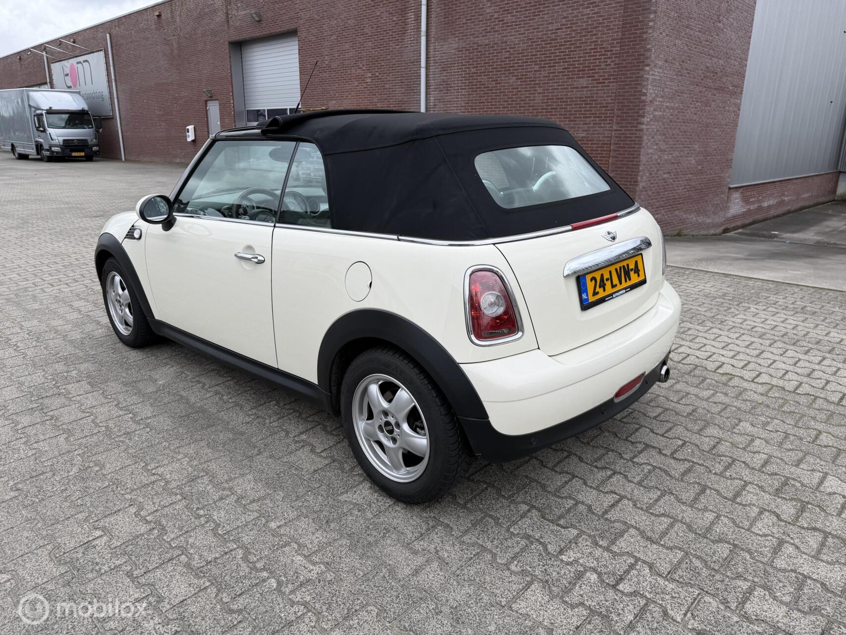 Foto van Mini Cooper Cabrio
