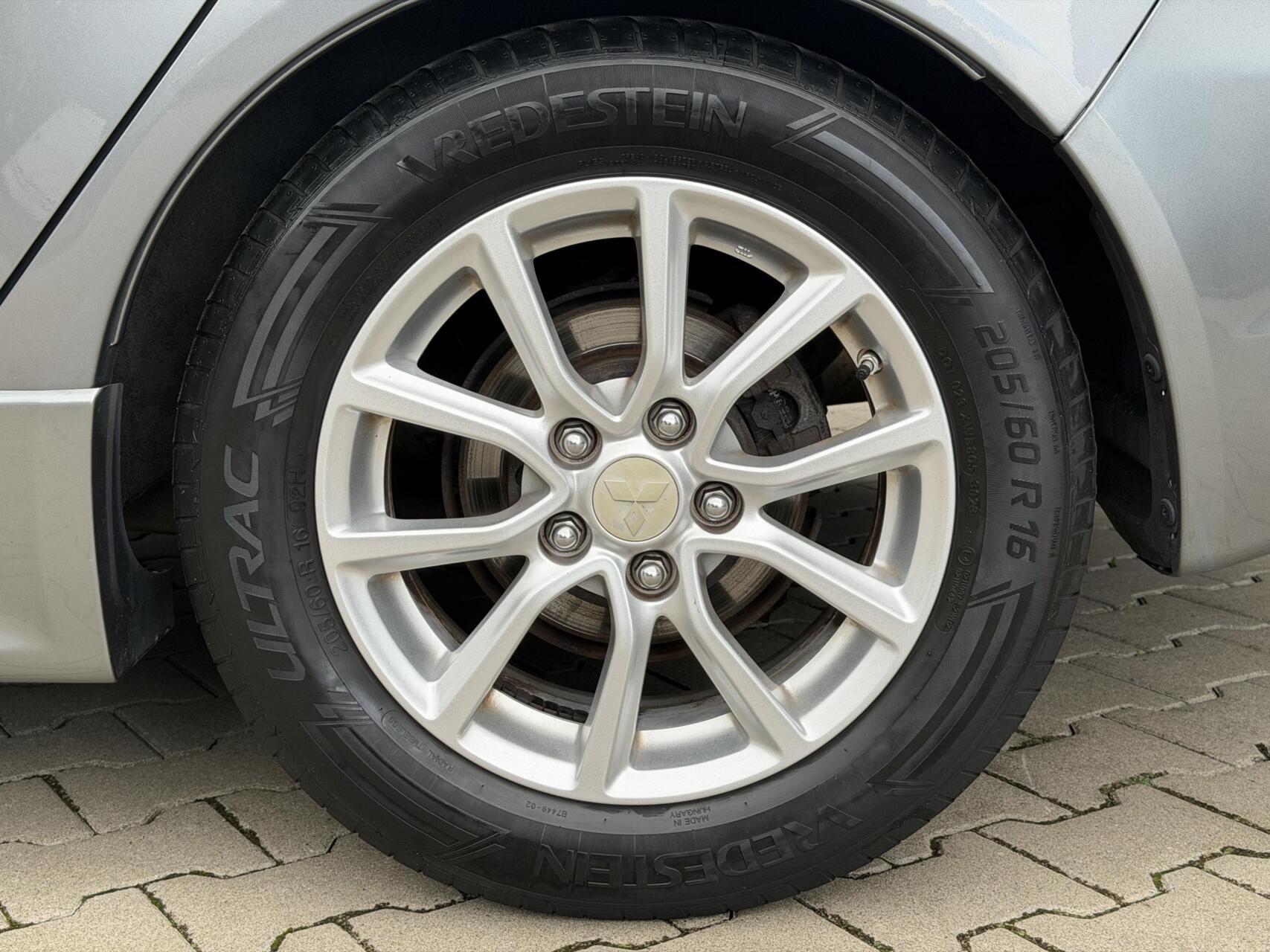 Foto van Mitsubishi Mitsubishi Lancer