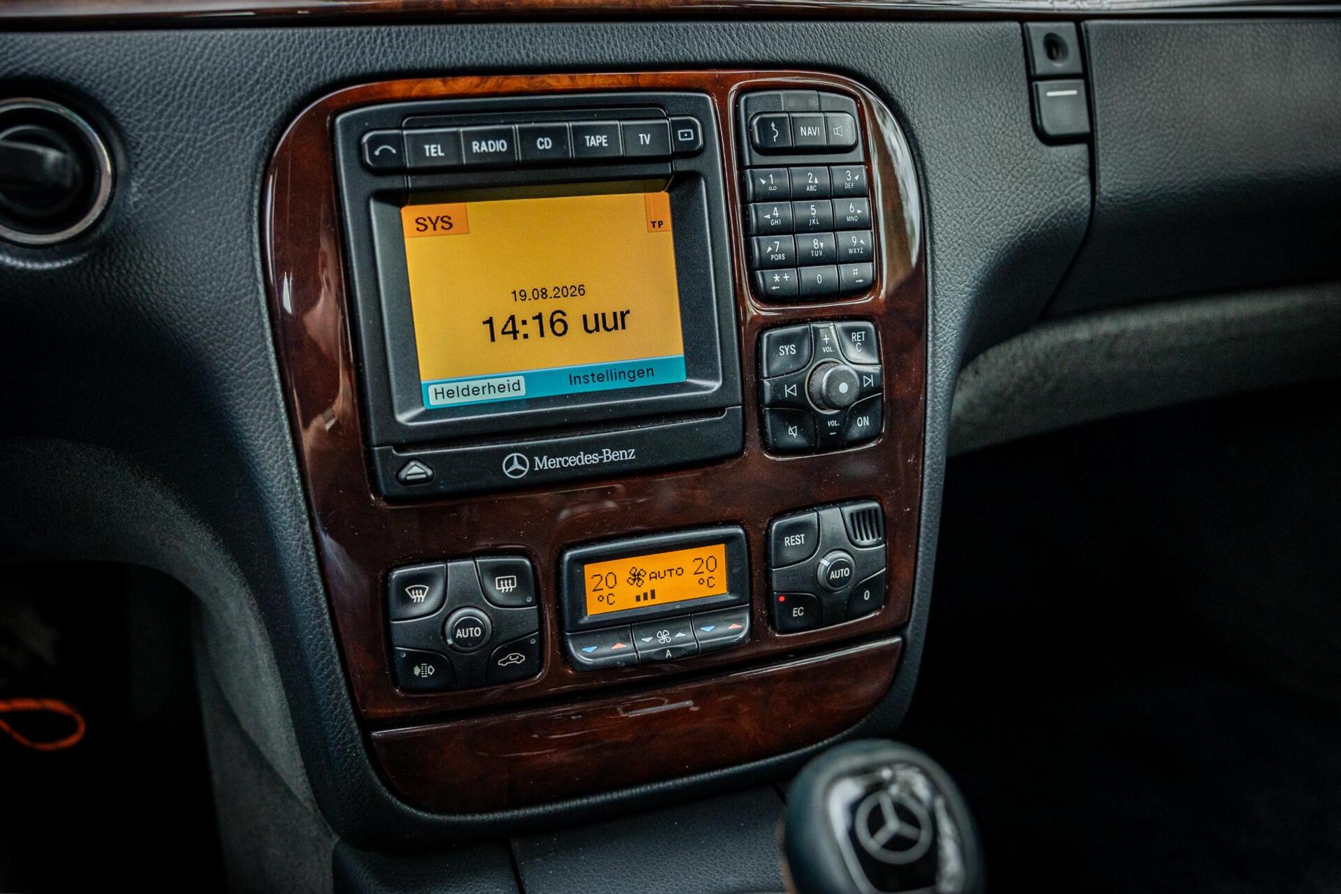 Foto van Mercedes-Benz S 320