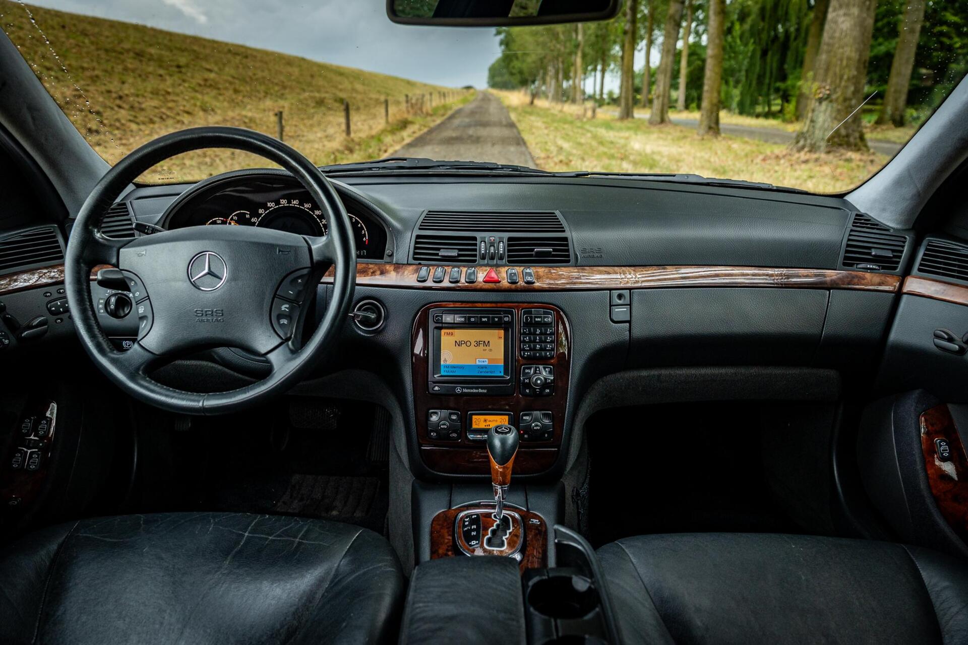 Foto van Mercedes-Benz S 320