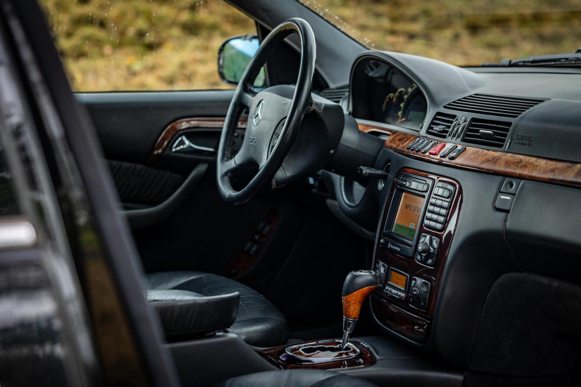 Foto van Mercedes-Benz S 320