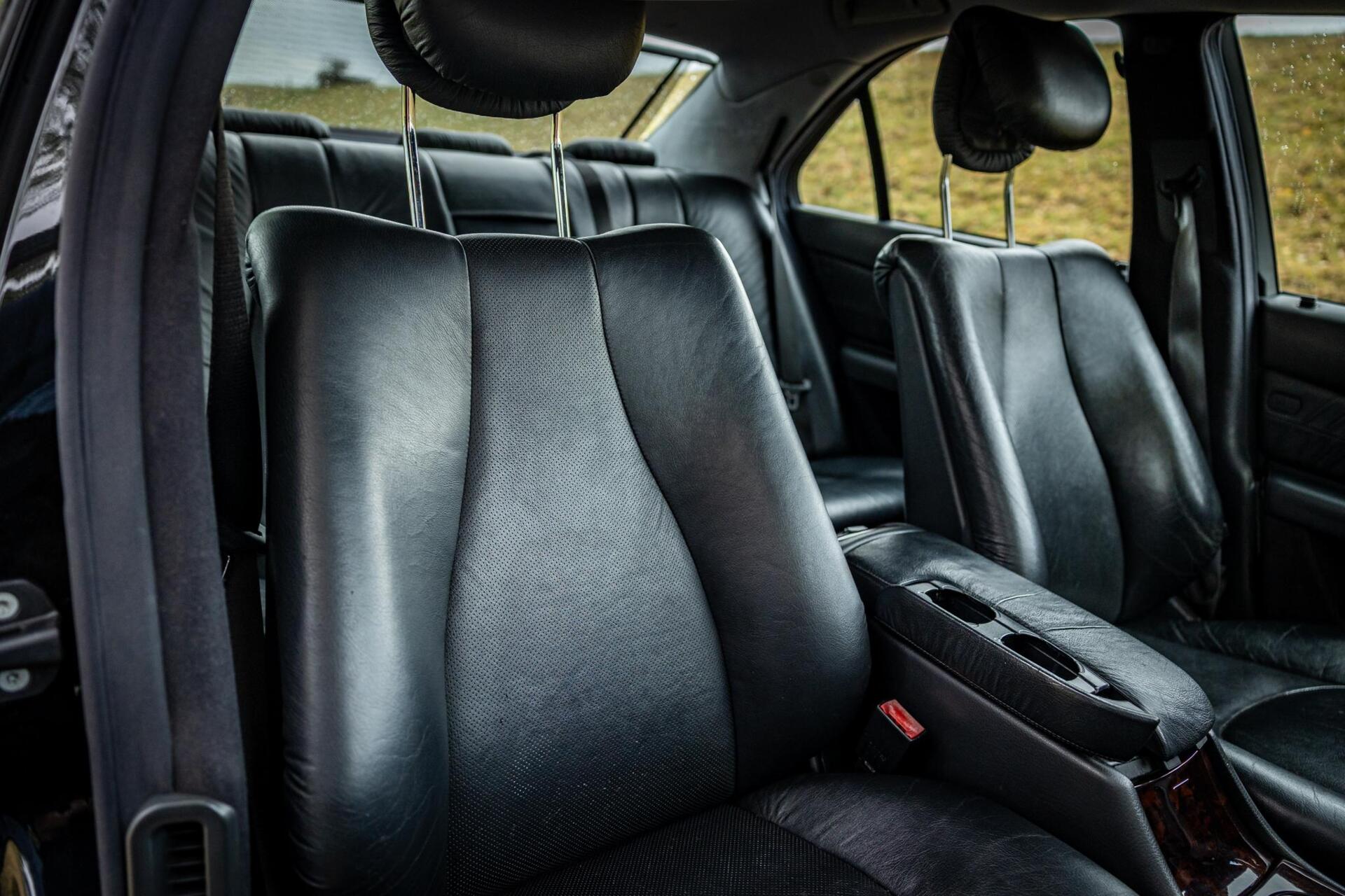 Foto van Mercedes-Benz S 320