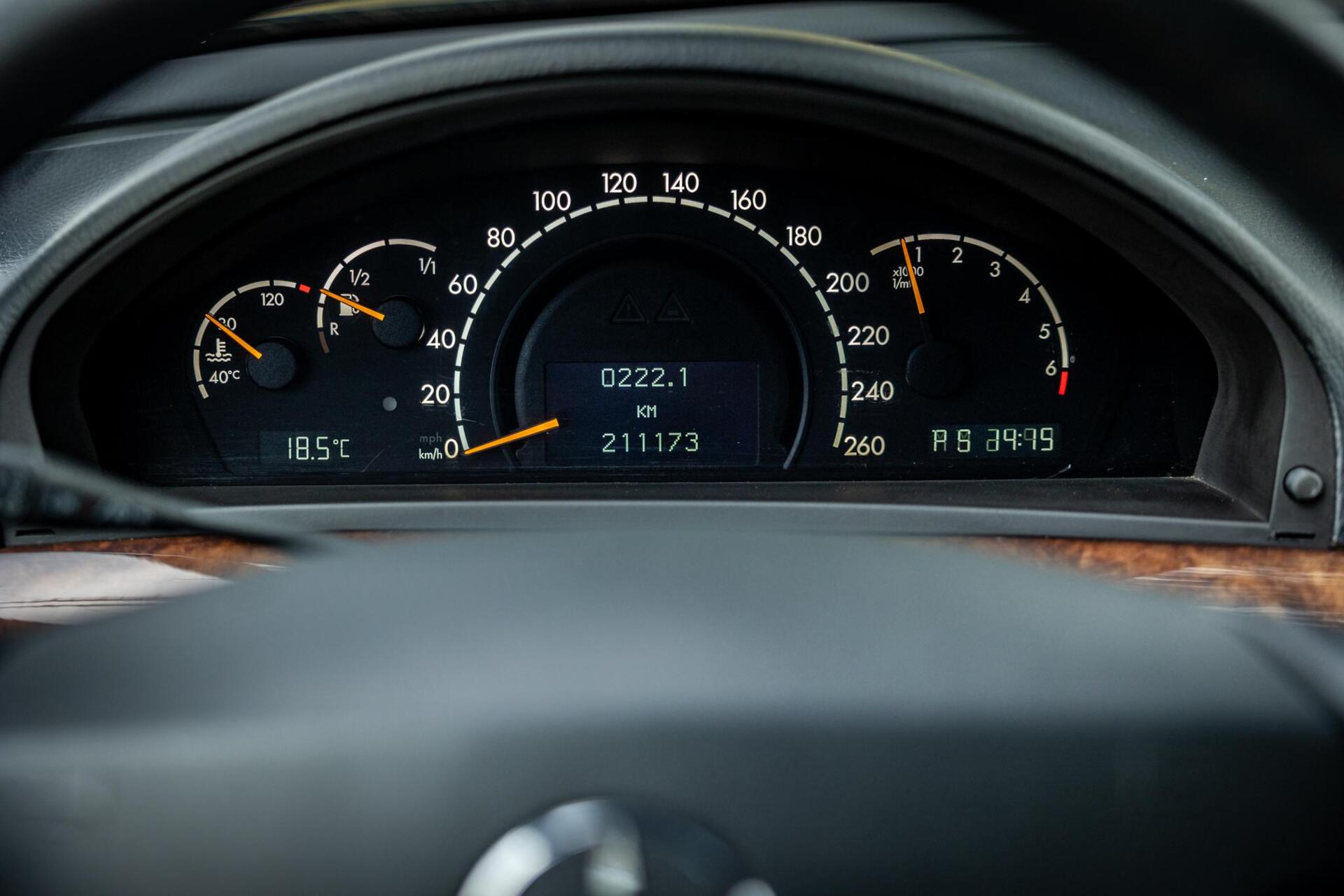 Foto van Mercedes-Benz S 320