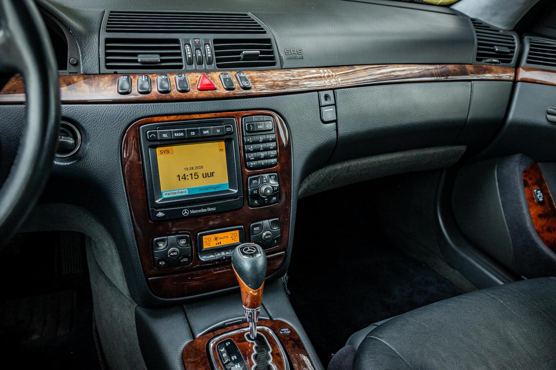 Foto van Mercedes-Benz S 320