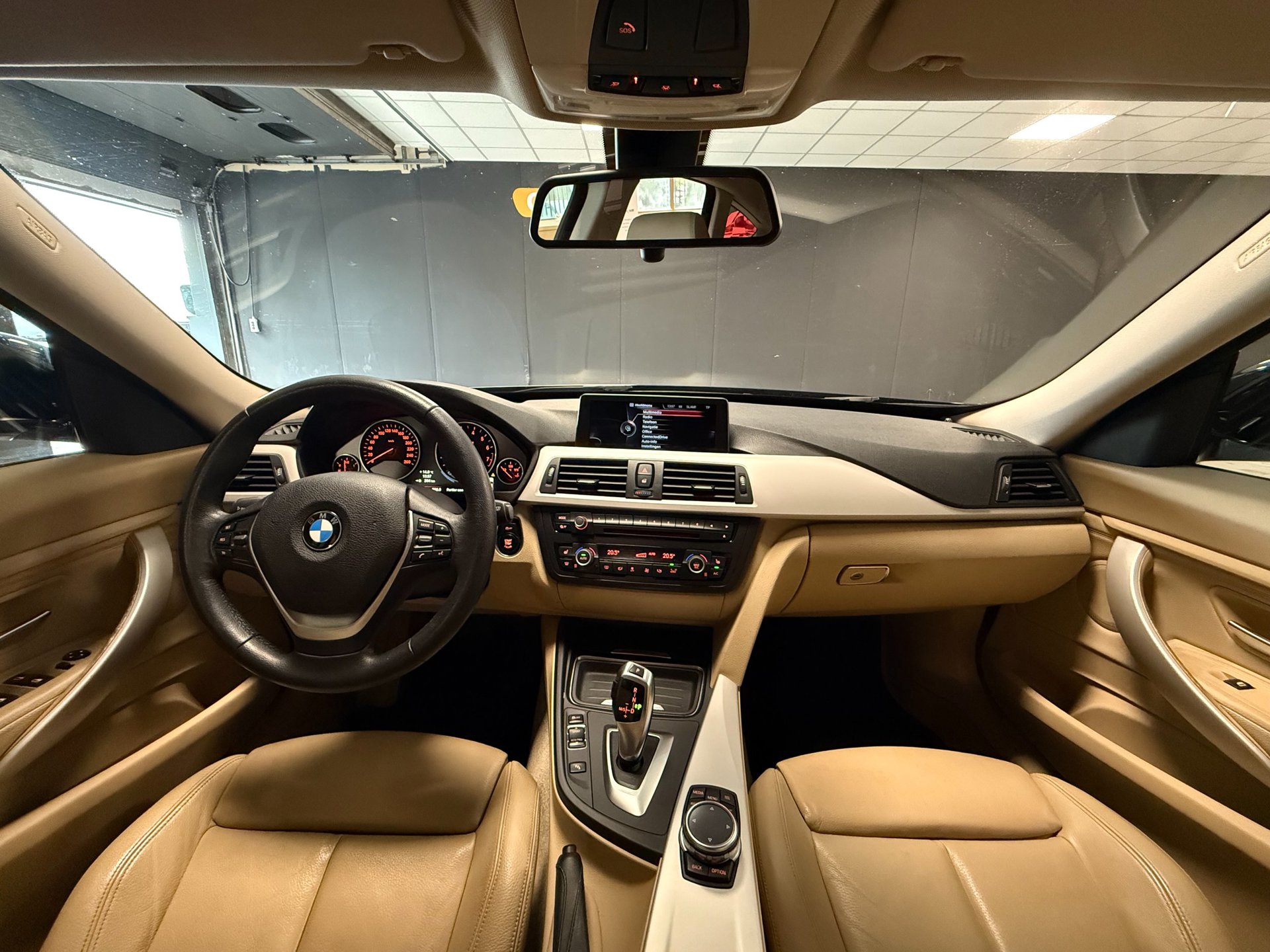 Foto van BMW 328i