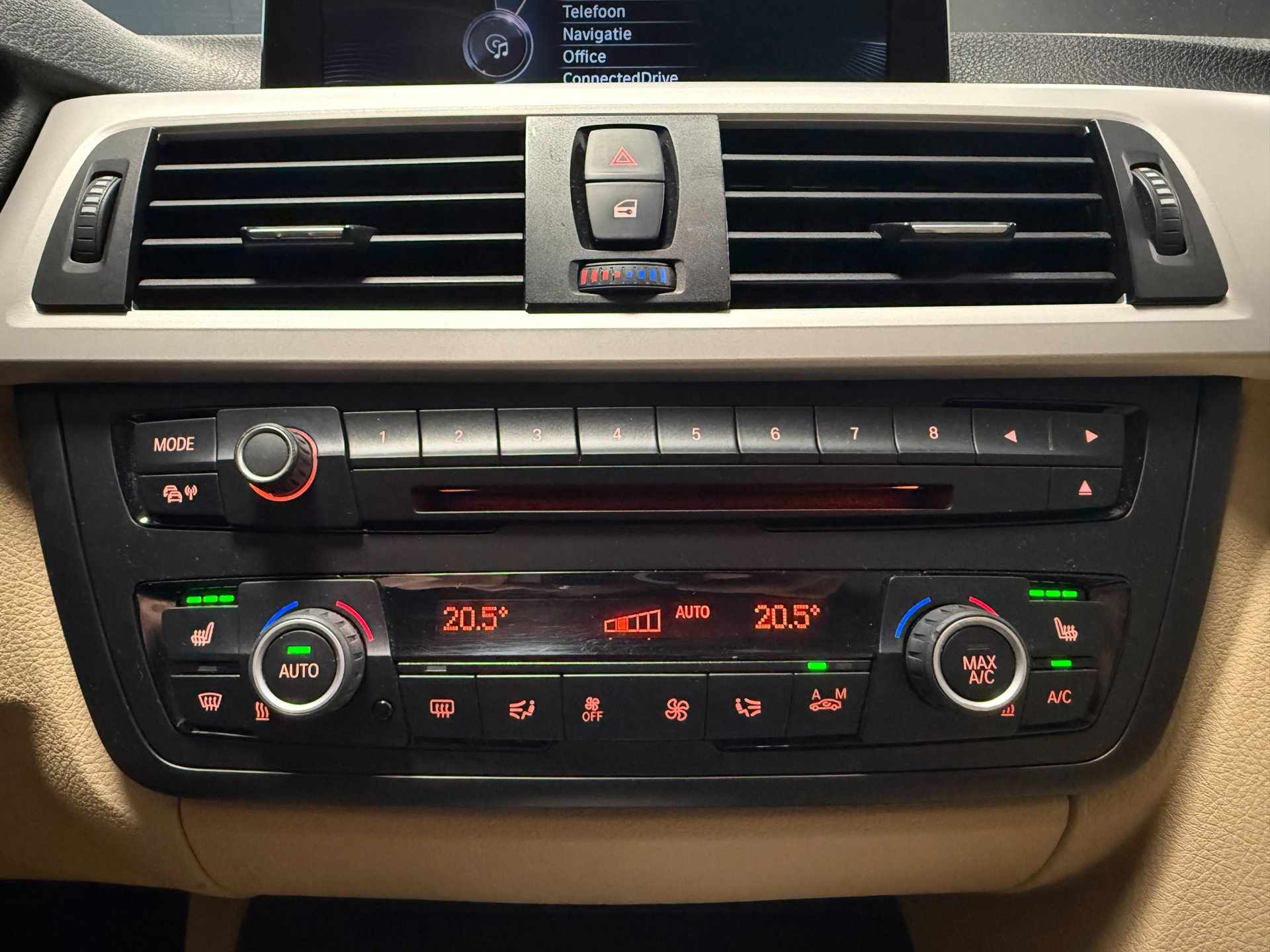 Foto van BMW 328i