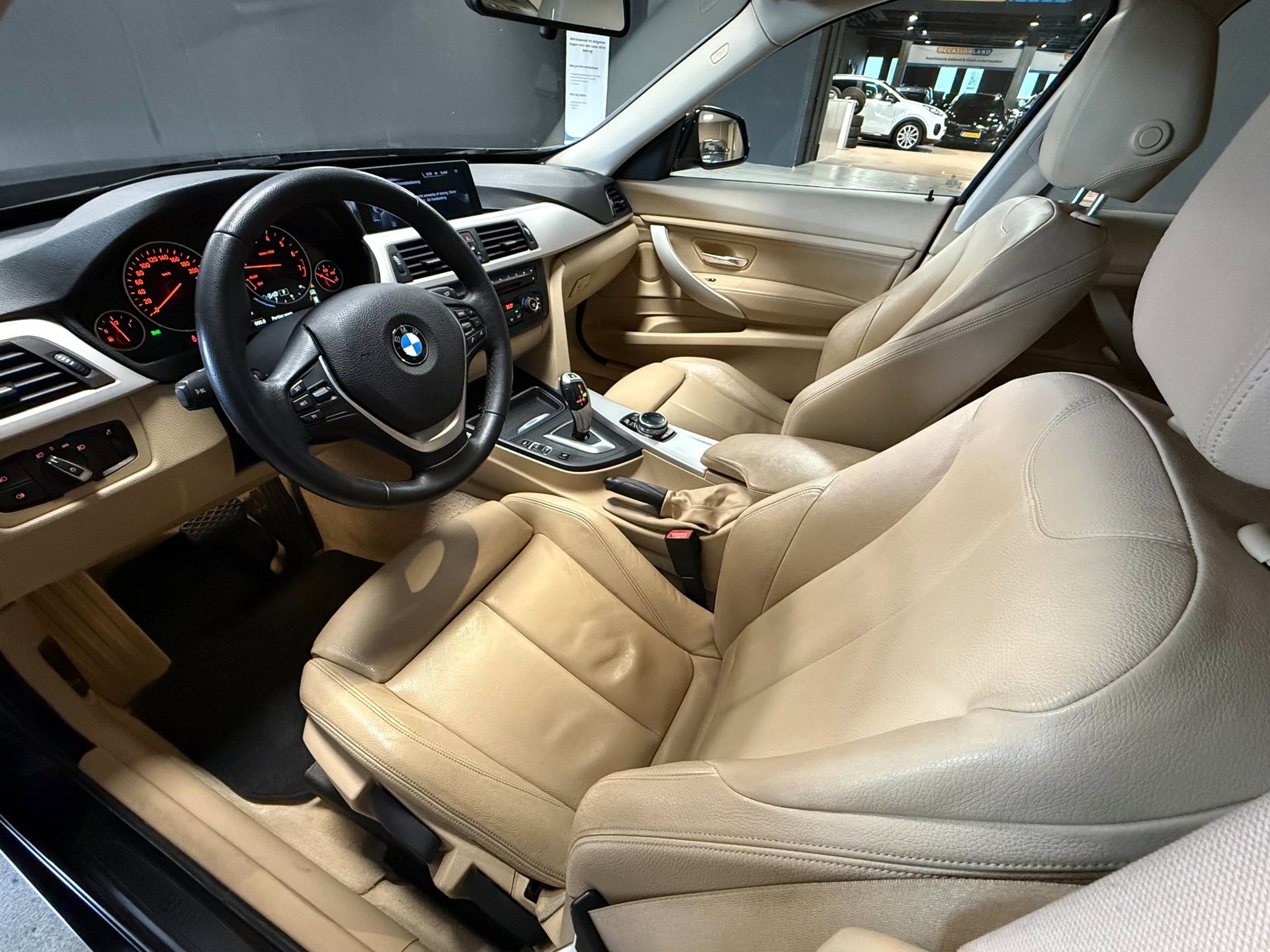 Foto van BMW 328i