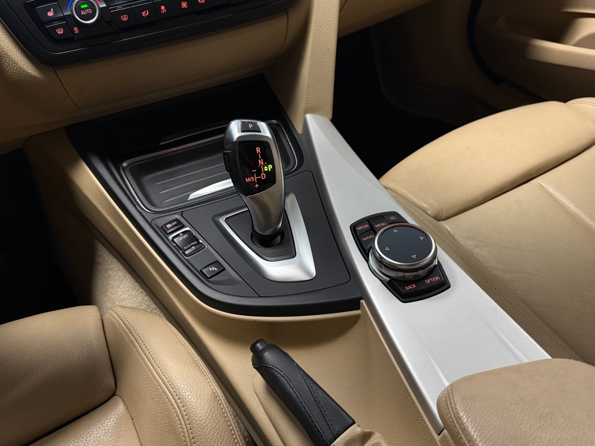 Foto van BMW 328i