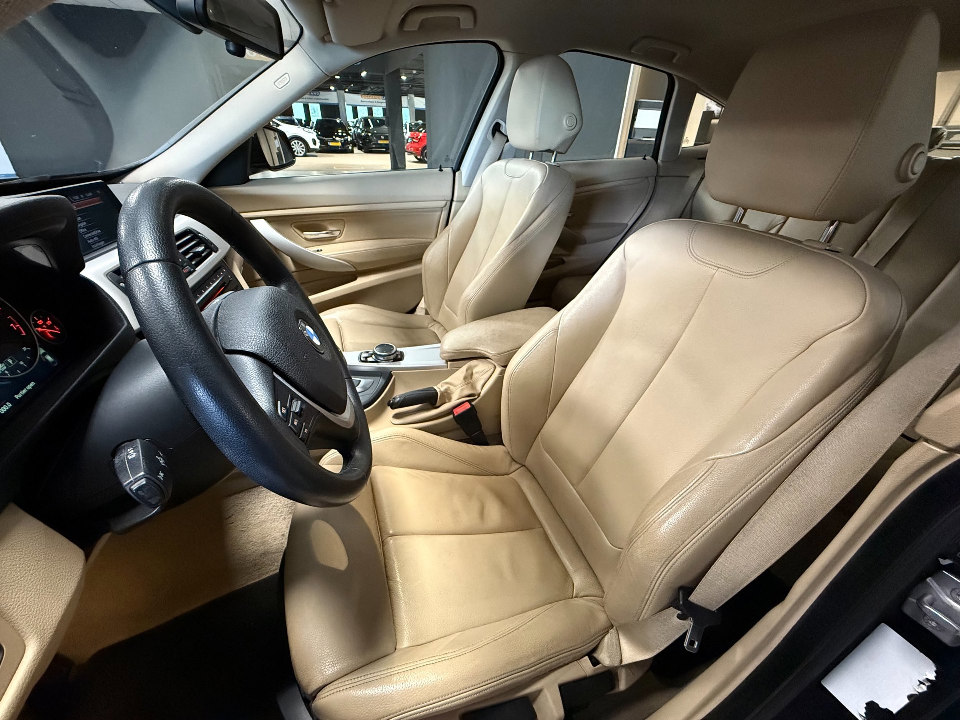 Foto van BMW 328i