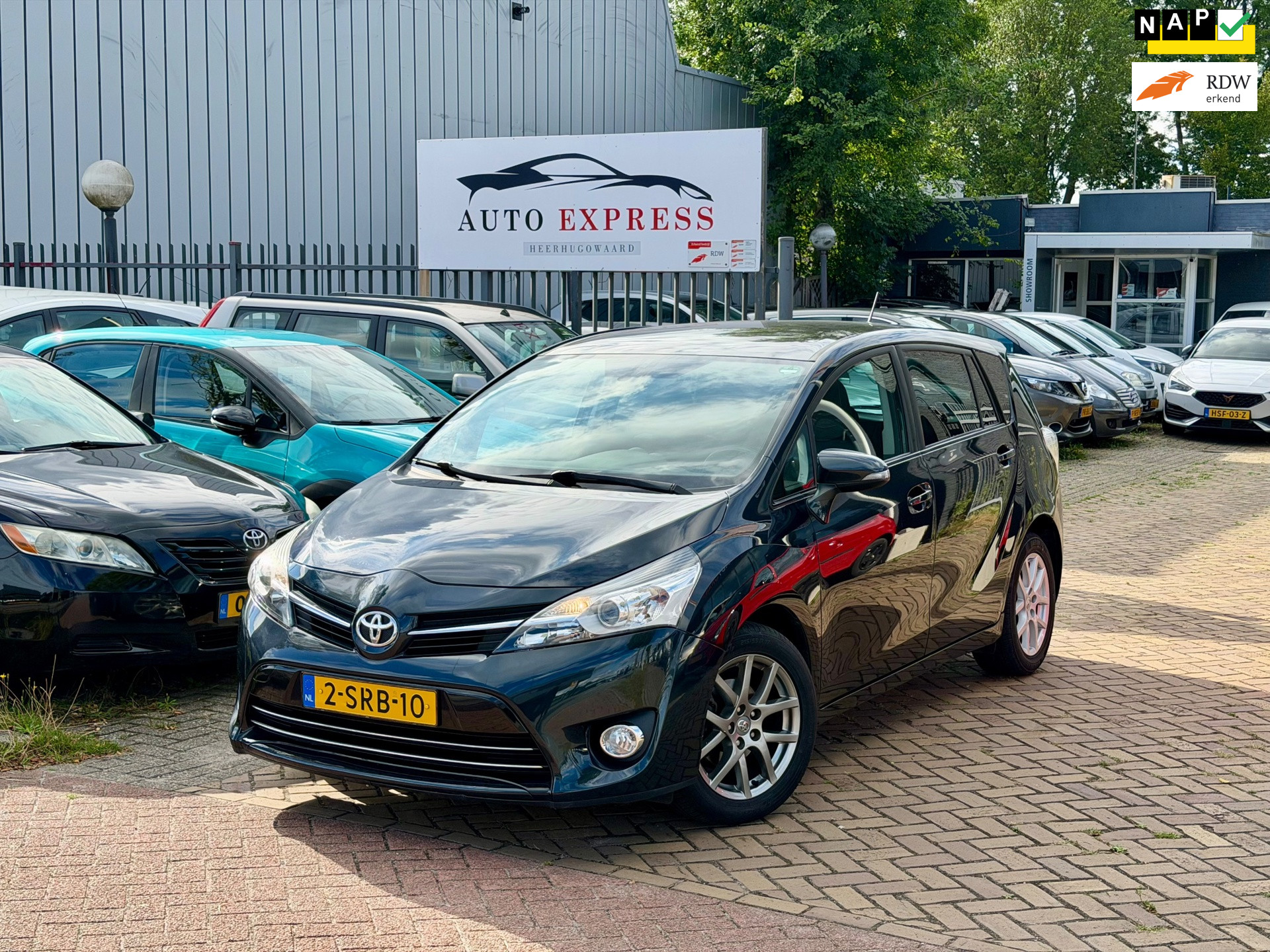 Toyota Toyota Verso 1.8 VVT-i Business Aut/Aico/Navi/PanoDak/camra/trekhaak/Nap/Nieuw Apk/6Maanden Garantie 2014 - voorkant