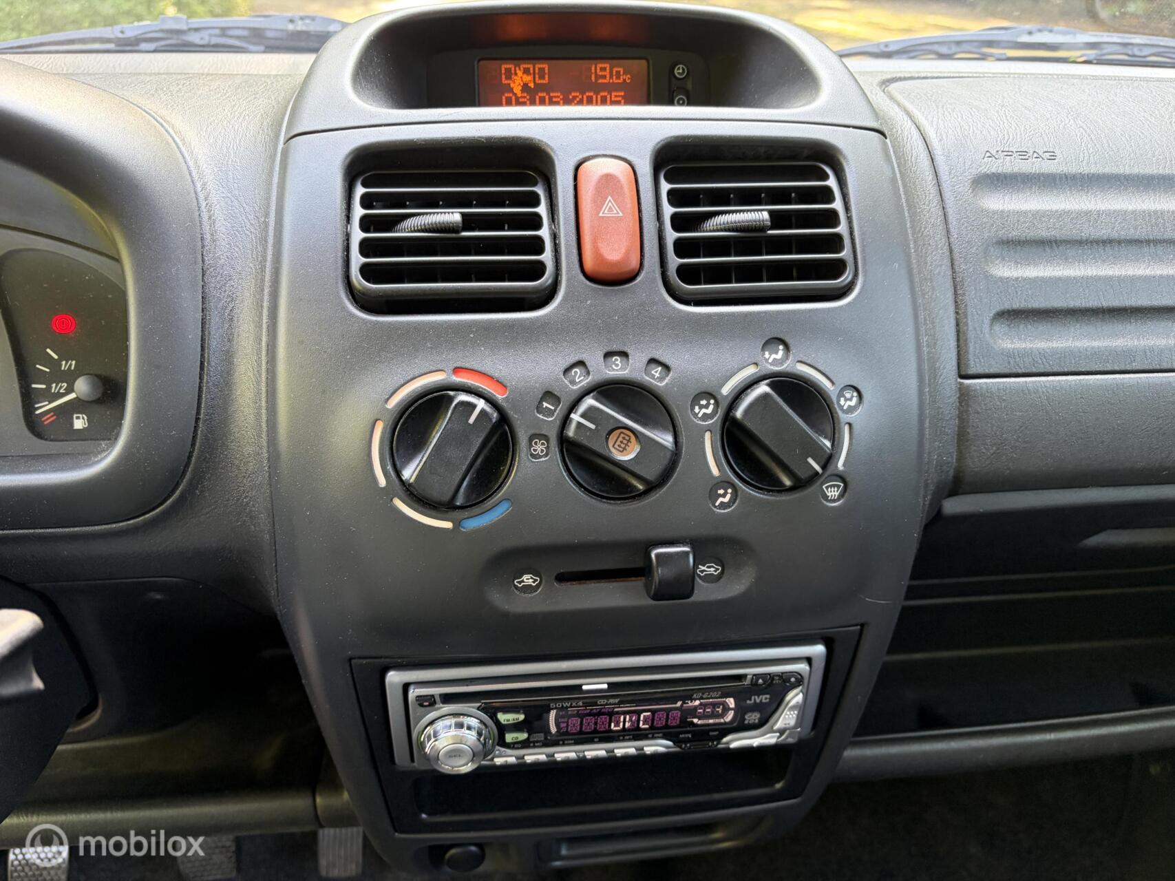 Foto van Opel Agila