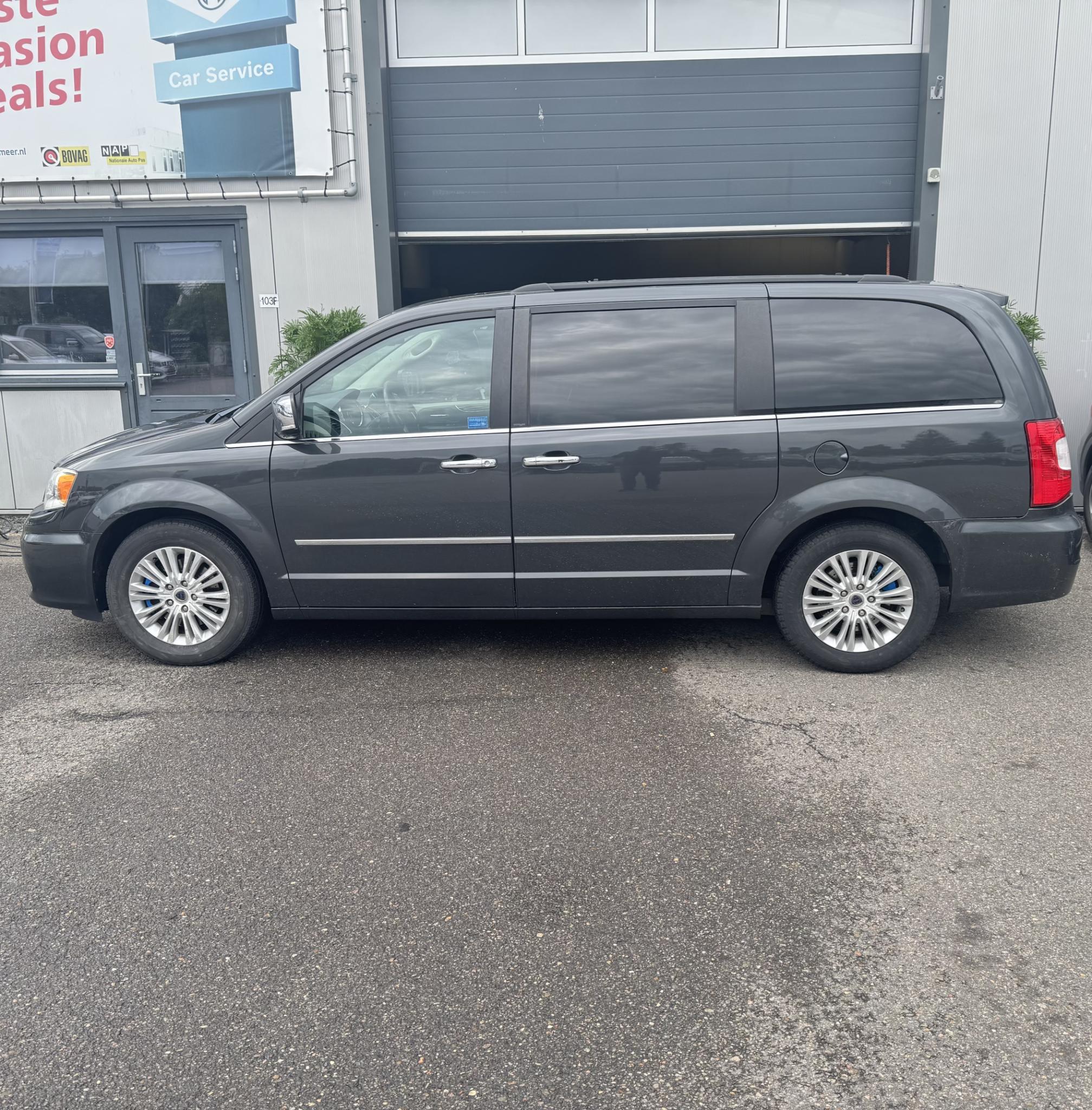Foto van Lancia Voyager