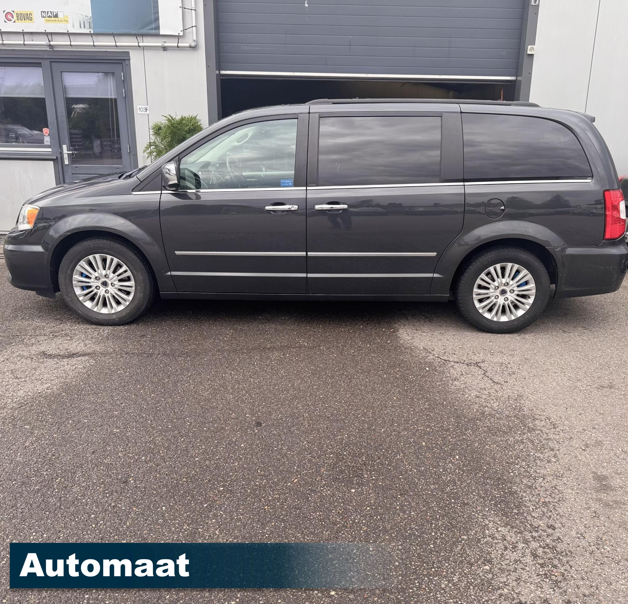 Foto van Lancia Voyager