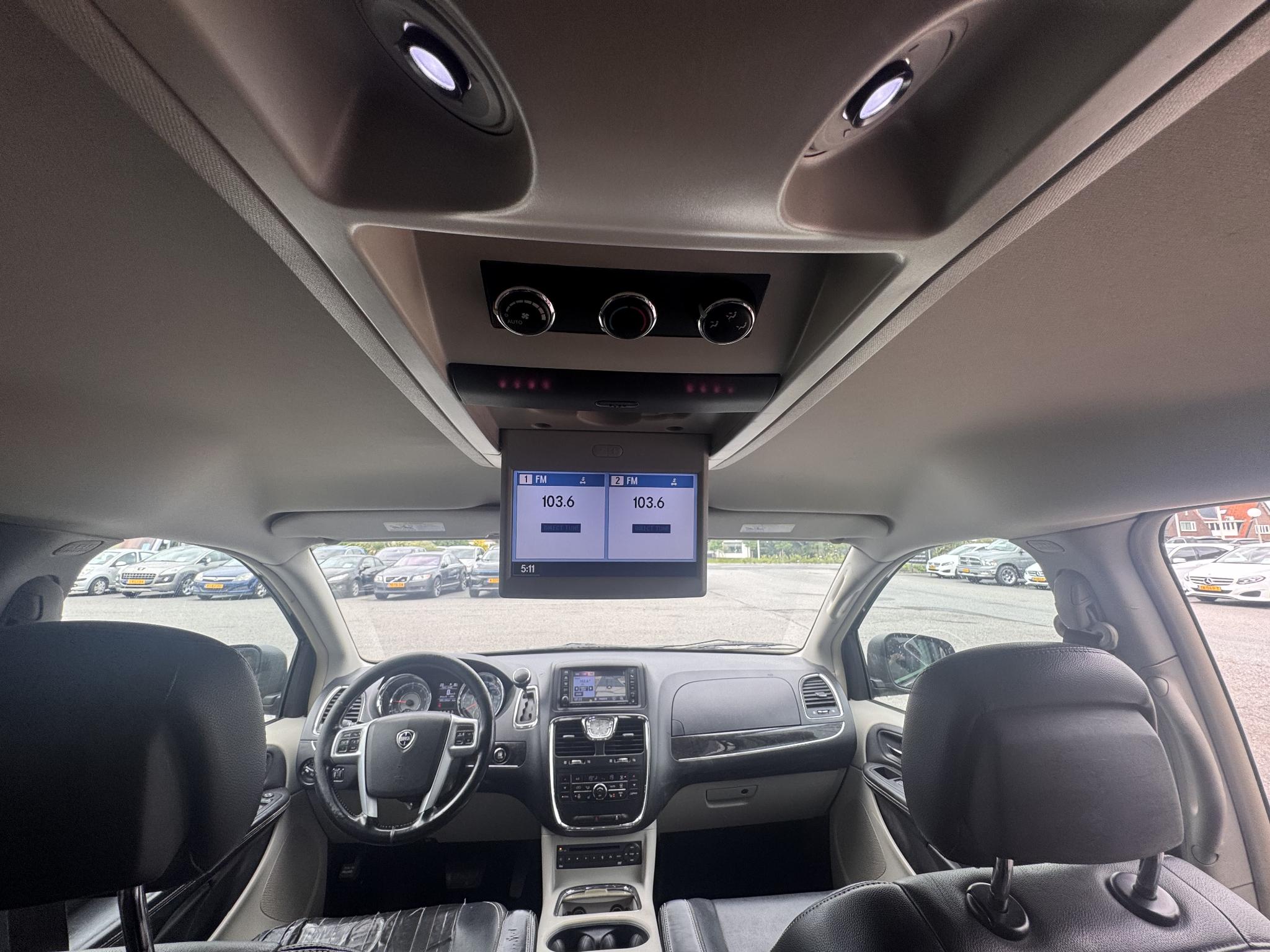 Foto van Lancia Voyager