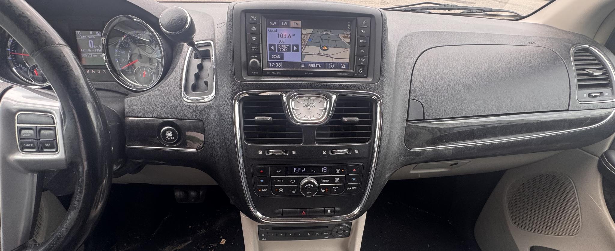 Foto van Lancia Voyager