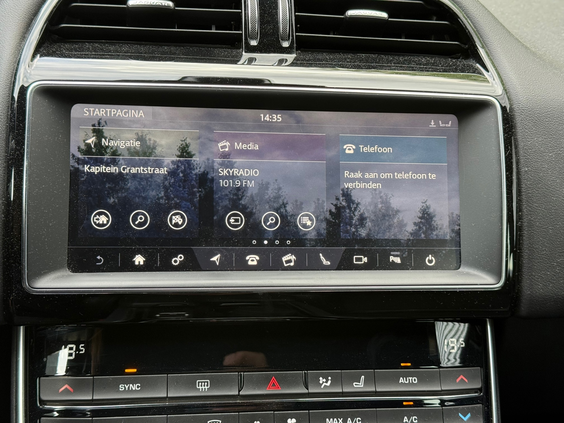 Foto van Jaguar Jaguar Xe