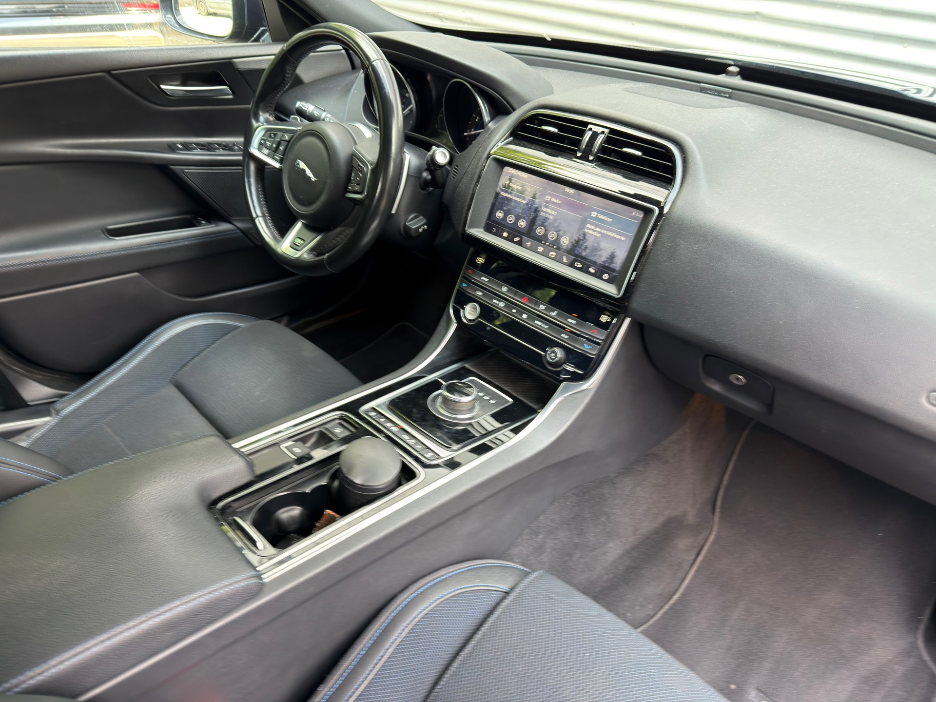 Foto van Jaguar Jaguar Xe
