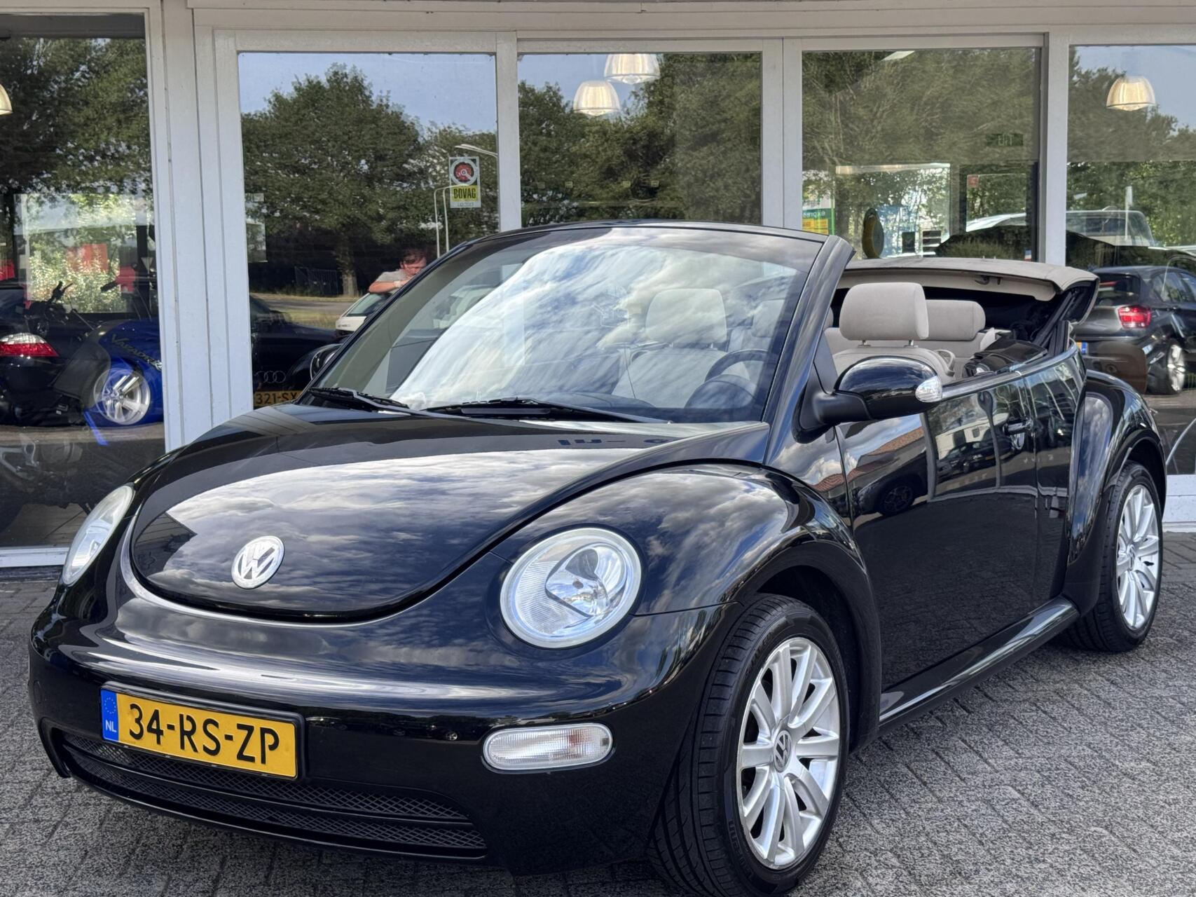 Foto van Volkswagen New Beetle Cabriolet