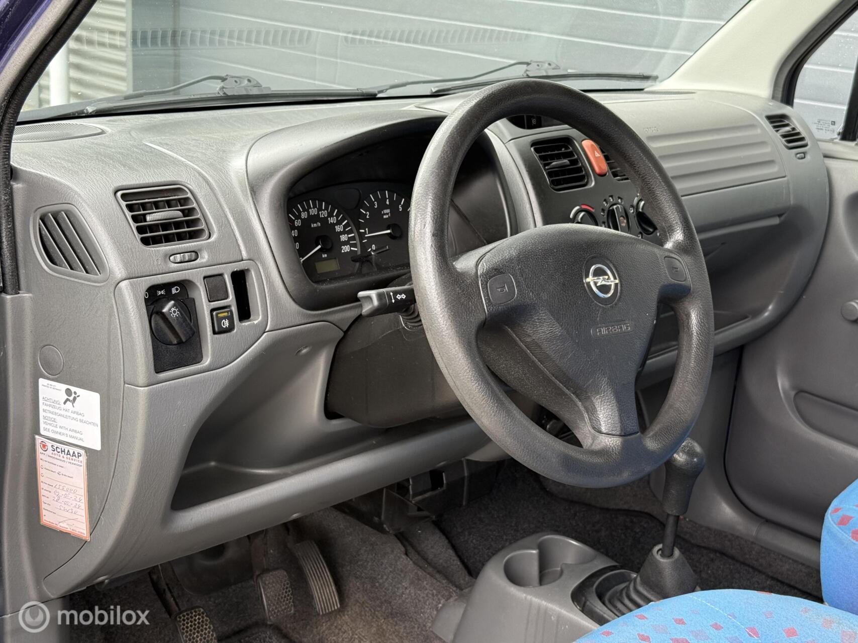 Foto van Opel Agila